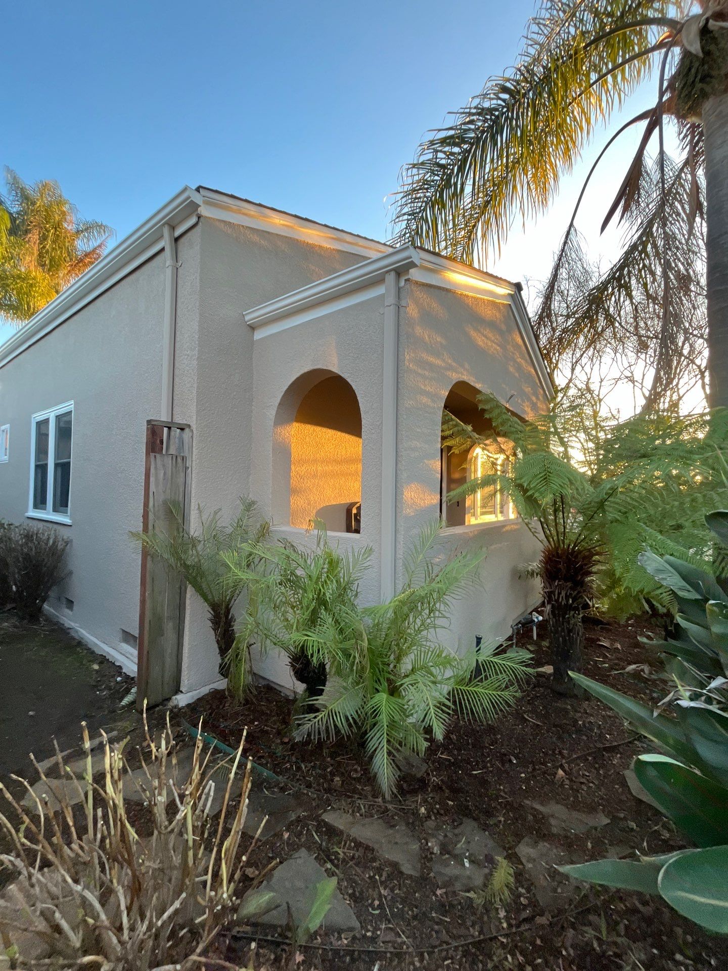 Exterior Painting using Sherwin-Williams  by Herrera’s Bay Area Painting inc.