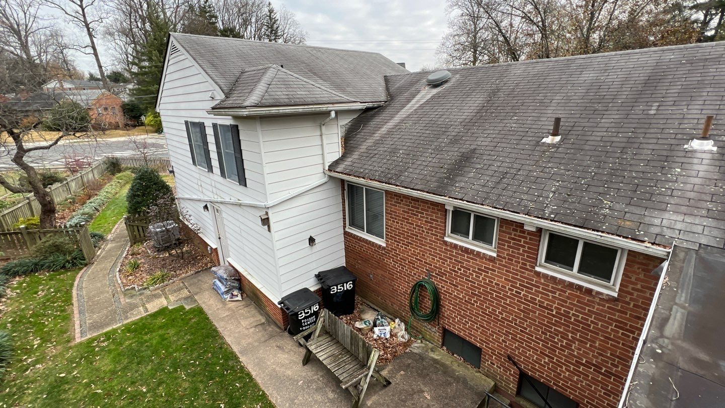 Arlington: CertainTeed Landmark Designer Shingles in Cobblestone Gray by RM Banning, Inc.