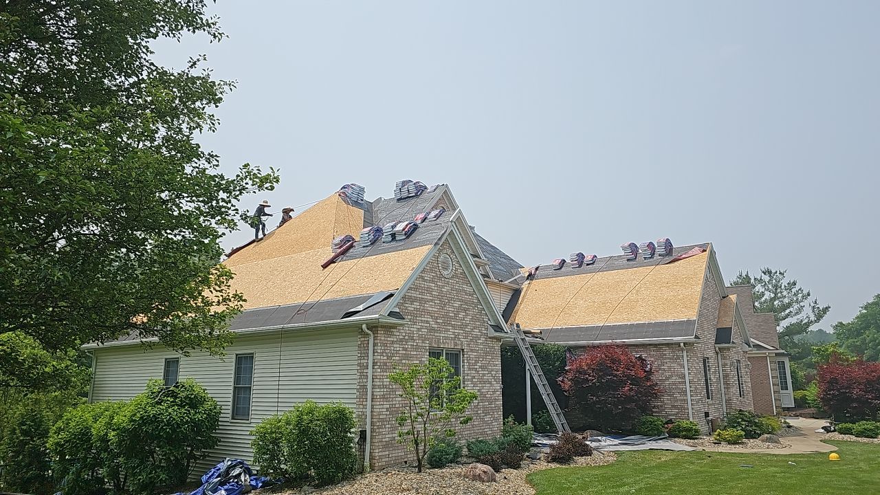 GAF Timberland Color: Pewter Gray by Eagle Eye Roofing