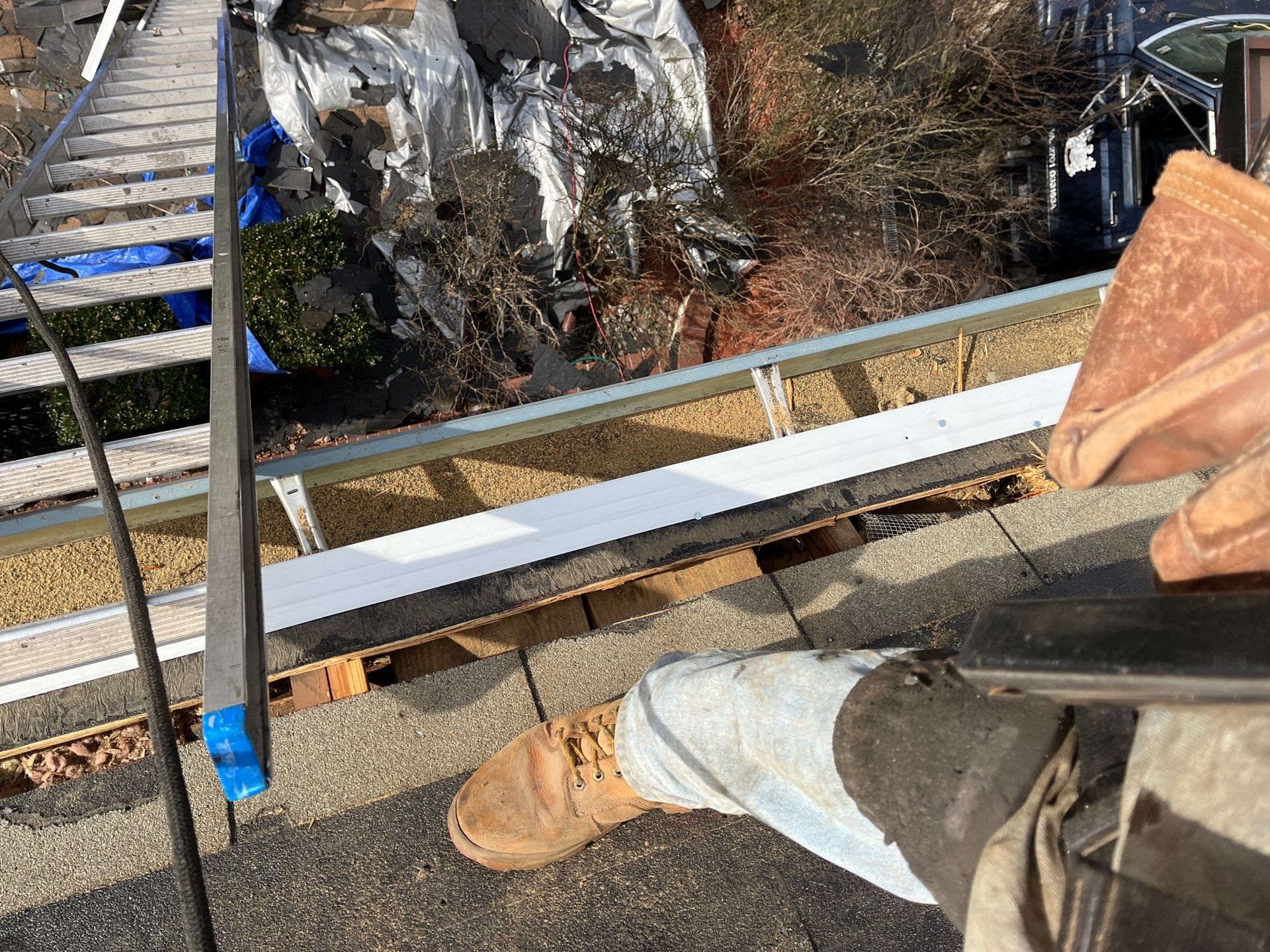 Springfield CertainTeed Landmark in Resawn Shake by RM Banning, Inc.