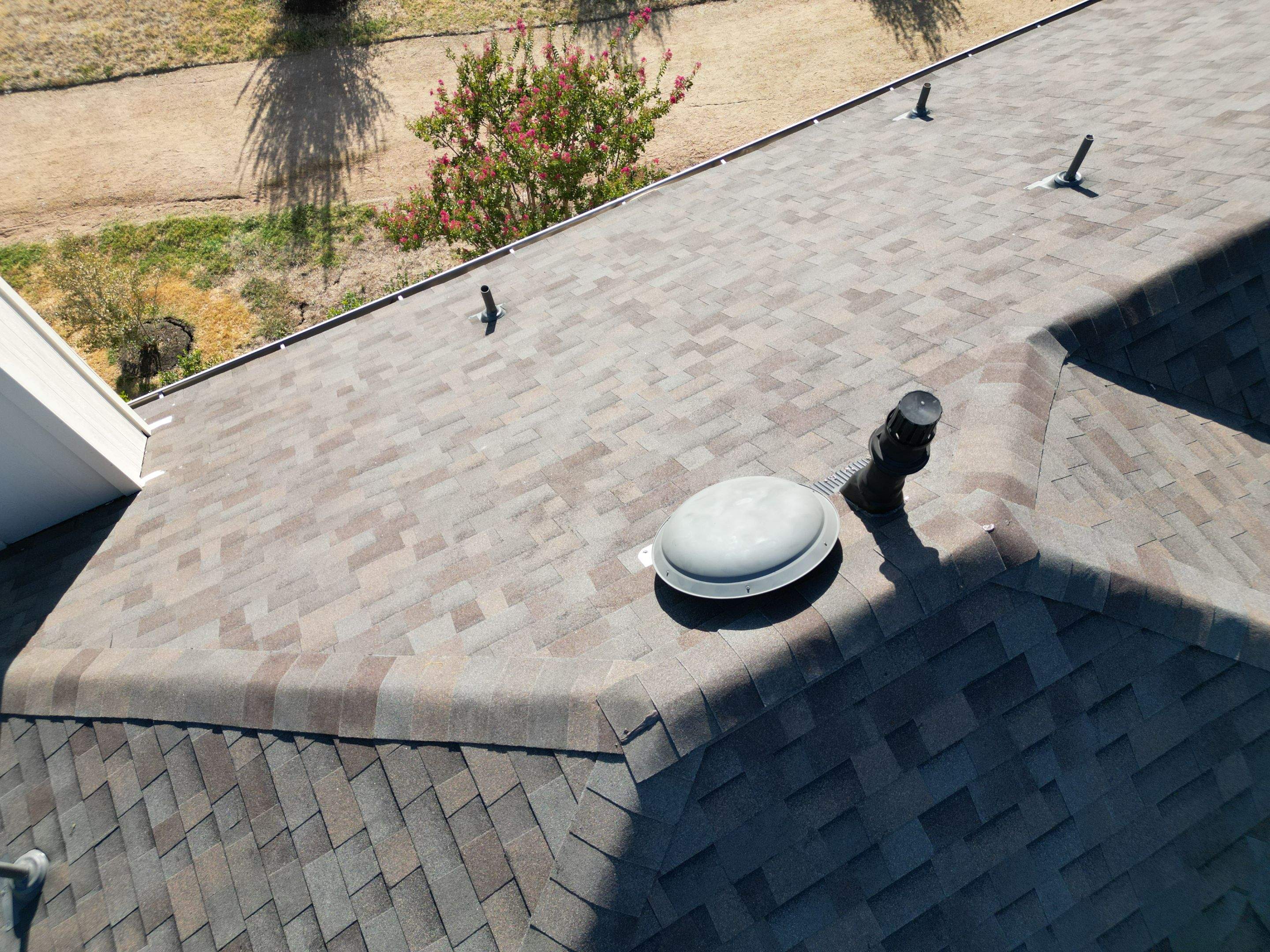 Natural Wood - Malarkey Highlander by RoofsOnly.com