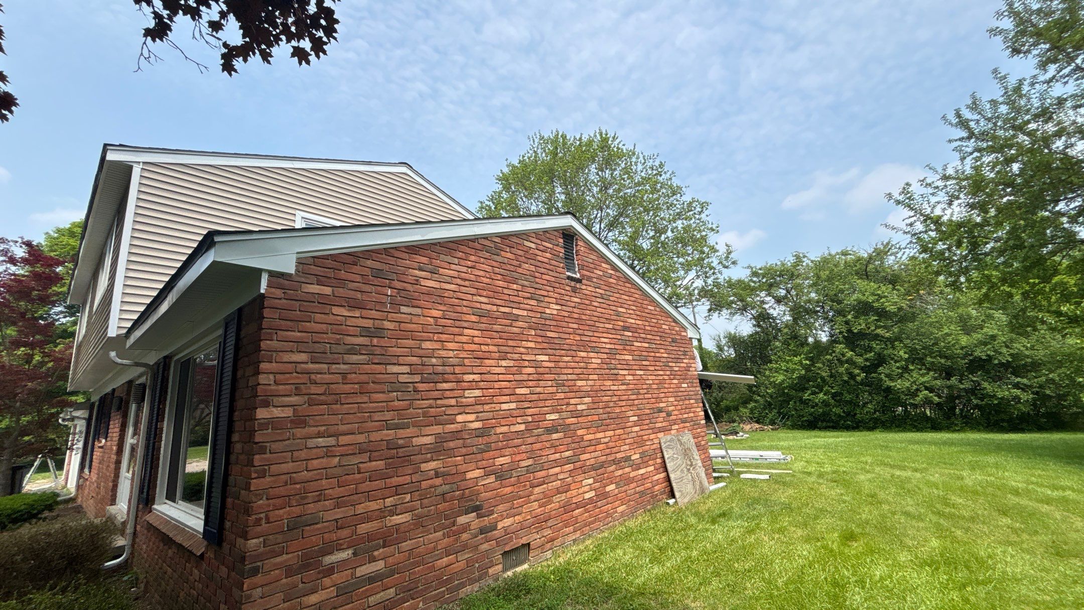 Siding Replacement using Alside Charter Oak D4.5" Vintage Wicker by 180 Contractors