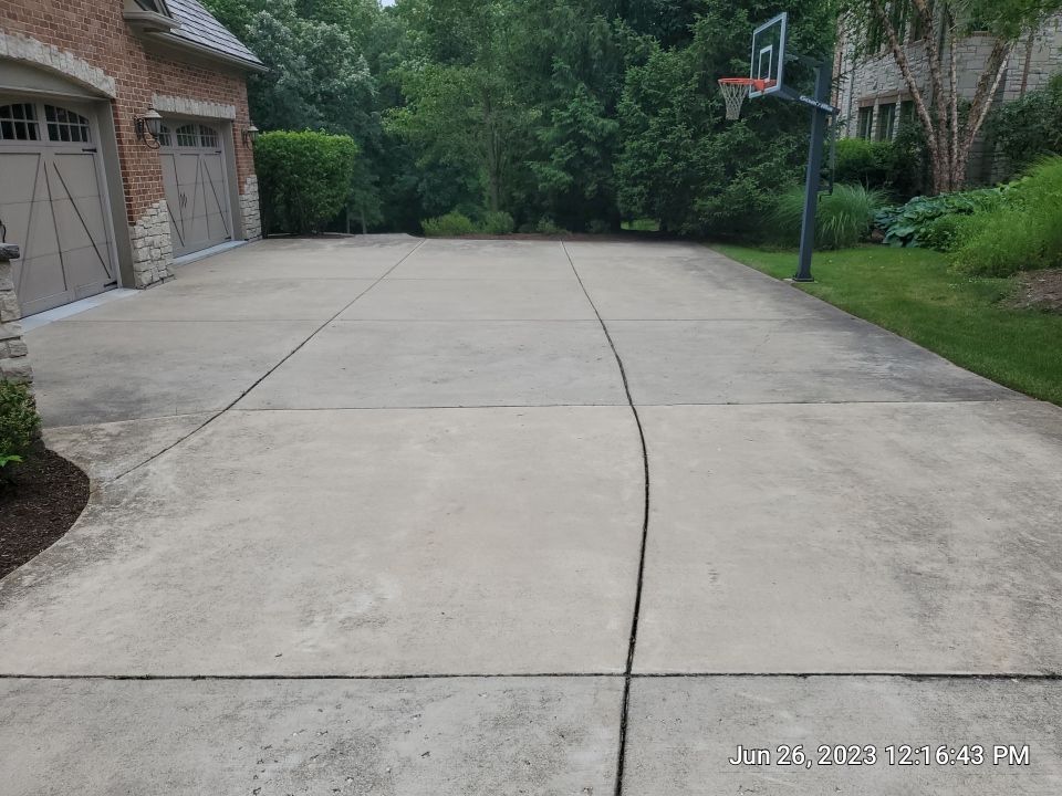 Brick paver clean, sand and seal.  using Surebond SB-1300 by Northern Power Washing LLC.