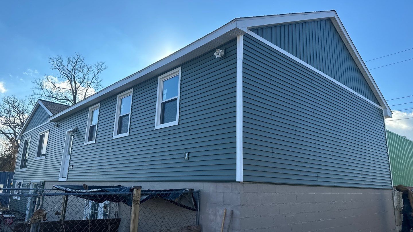 Siding Replacement using CertainTeed Restoration Classis D4 by 180 Contractors