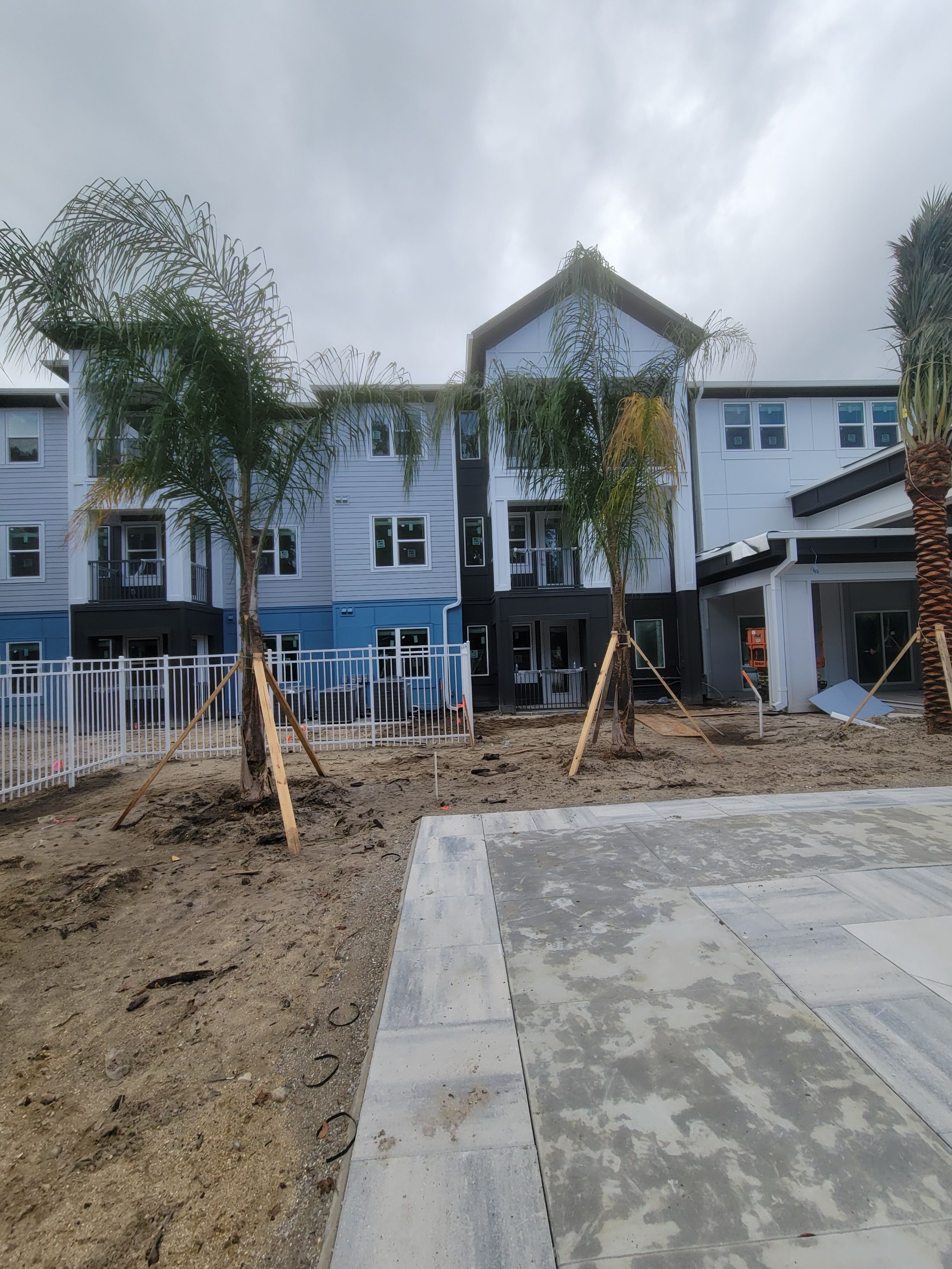 7-Inch Seamless Gutters for Large Roofs in Daytona Beach FL by Gutter Professors