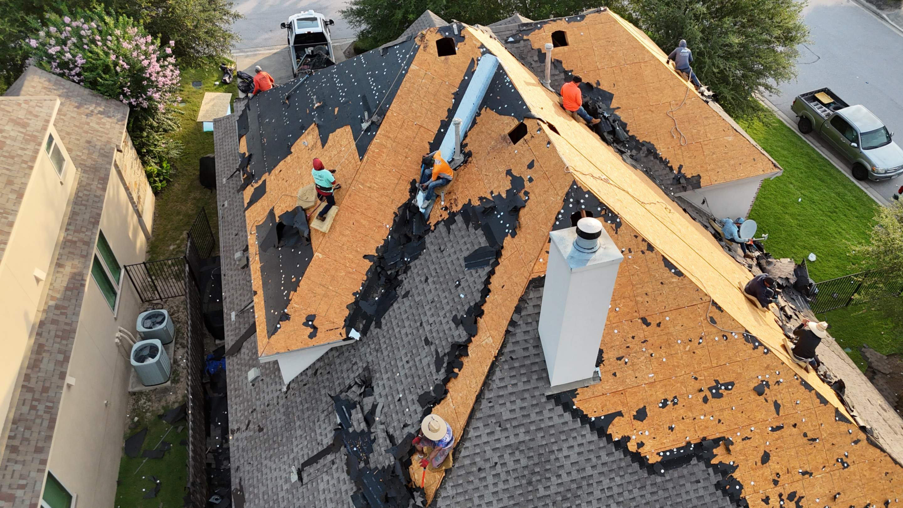 Austin Residential Roof Installation with GAF Shingles and Radiant Barrier by RoofsOnly.com