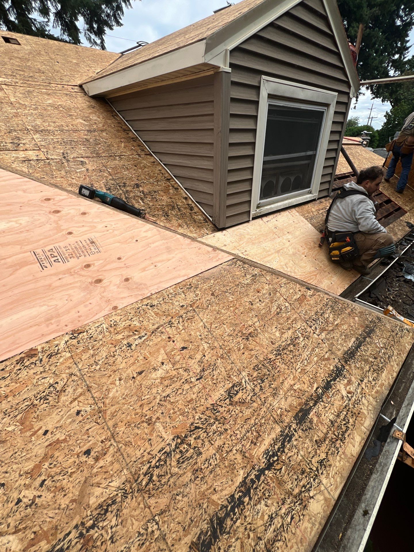 Project in Portland by Tom Leach Roofing