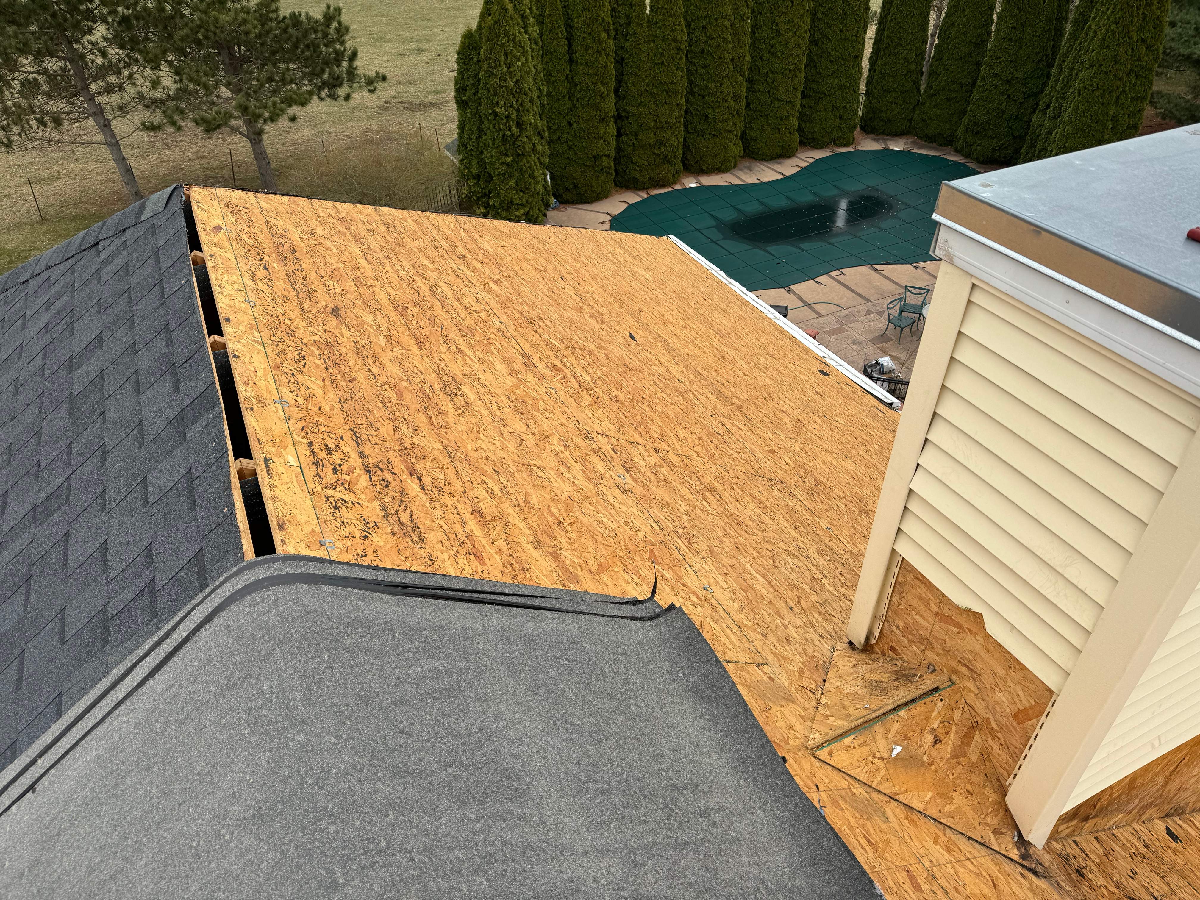 Residential Roofing Installation using Certainteed Landmark ClimateFlex by GRACCO