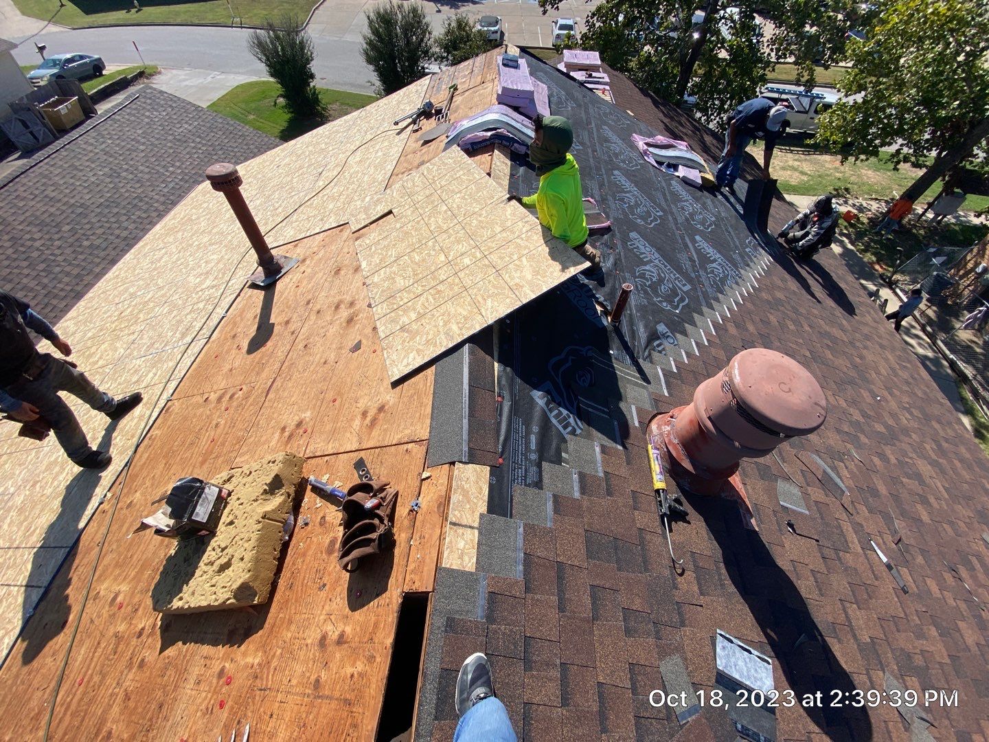 Shingle Project in Tulsa by Decor Roofing & Restoration