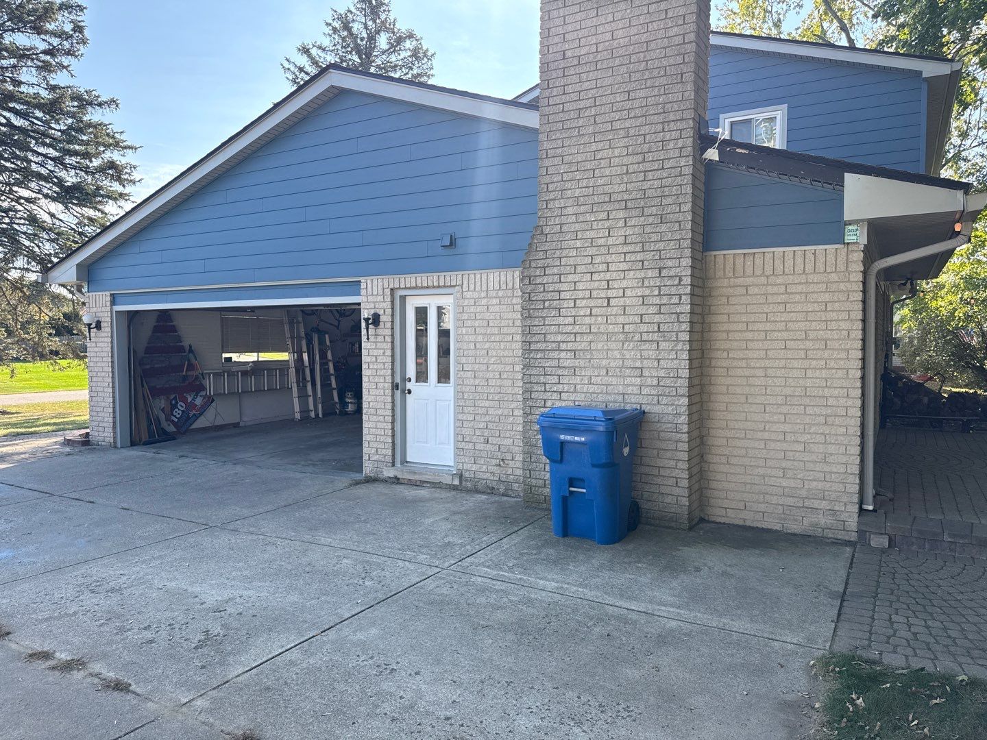 Siding Replacement using Ascend Laguna Blue by 180 Contractors