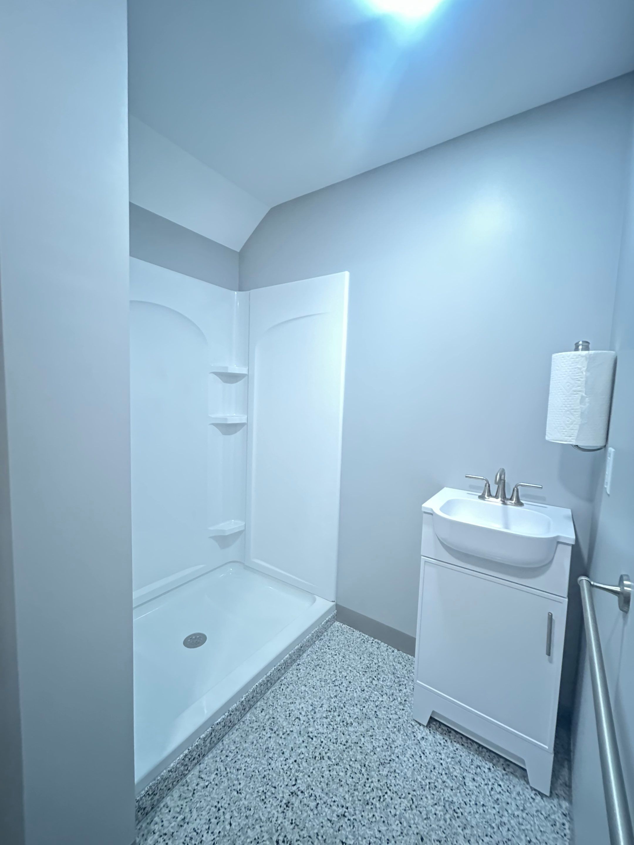 Two Showers using Alumax Shower by Cheshire Glass Company