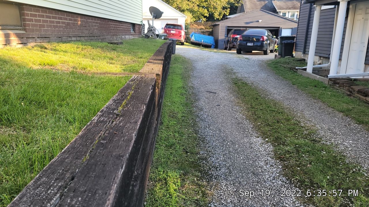 Atlas Pinnacle Color: Printine Scotchgard Black Drip Edge: Black by Eagle Eye Roofing