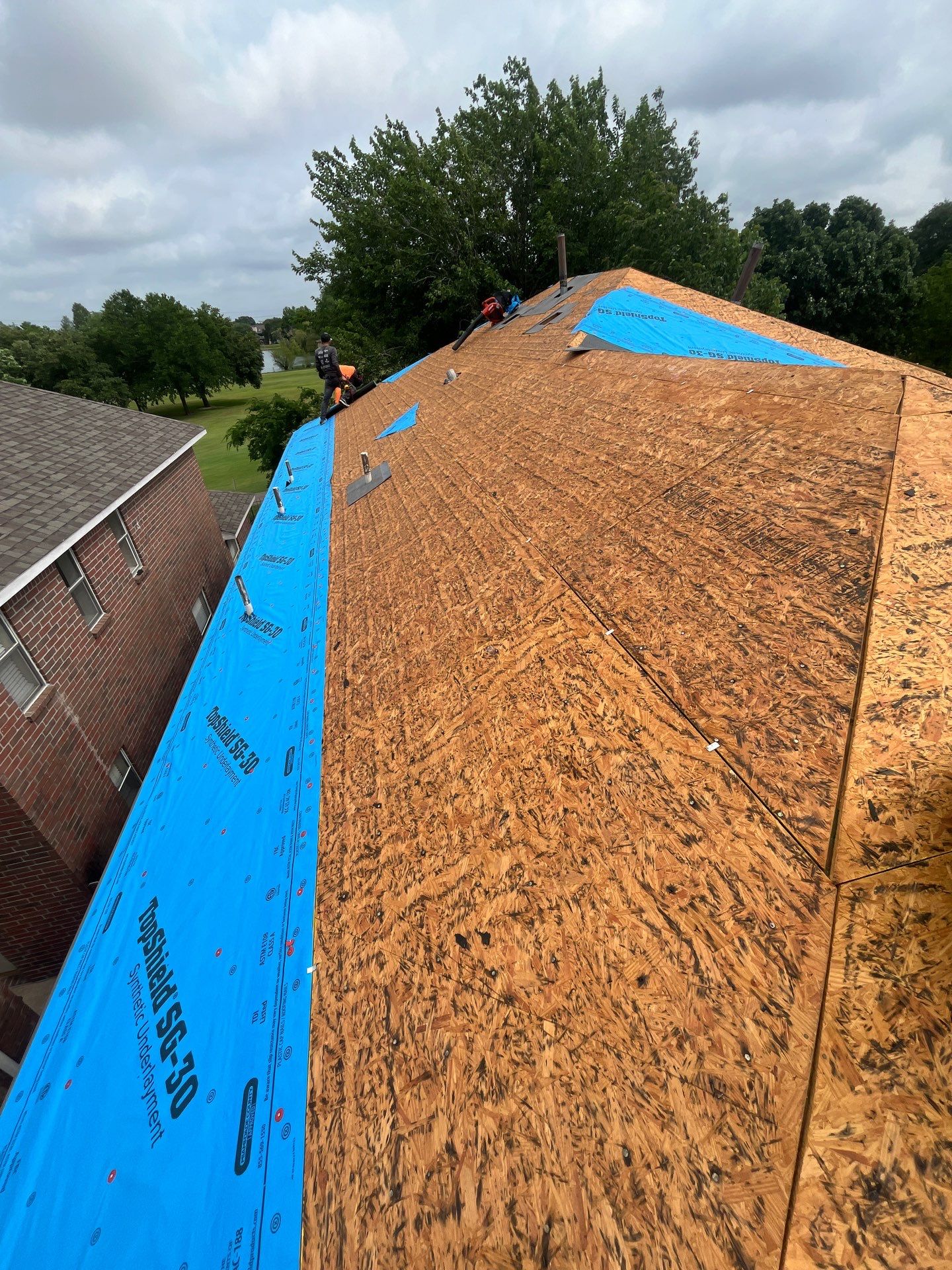 Residential Roofing Installation using Owen's Corning Duration (Lifetime) Shingles by Roof Repair Company