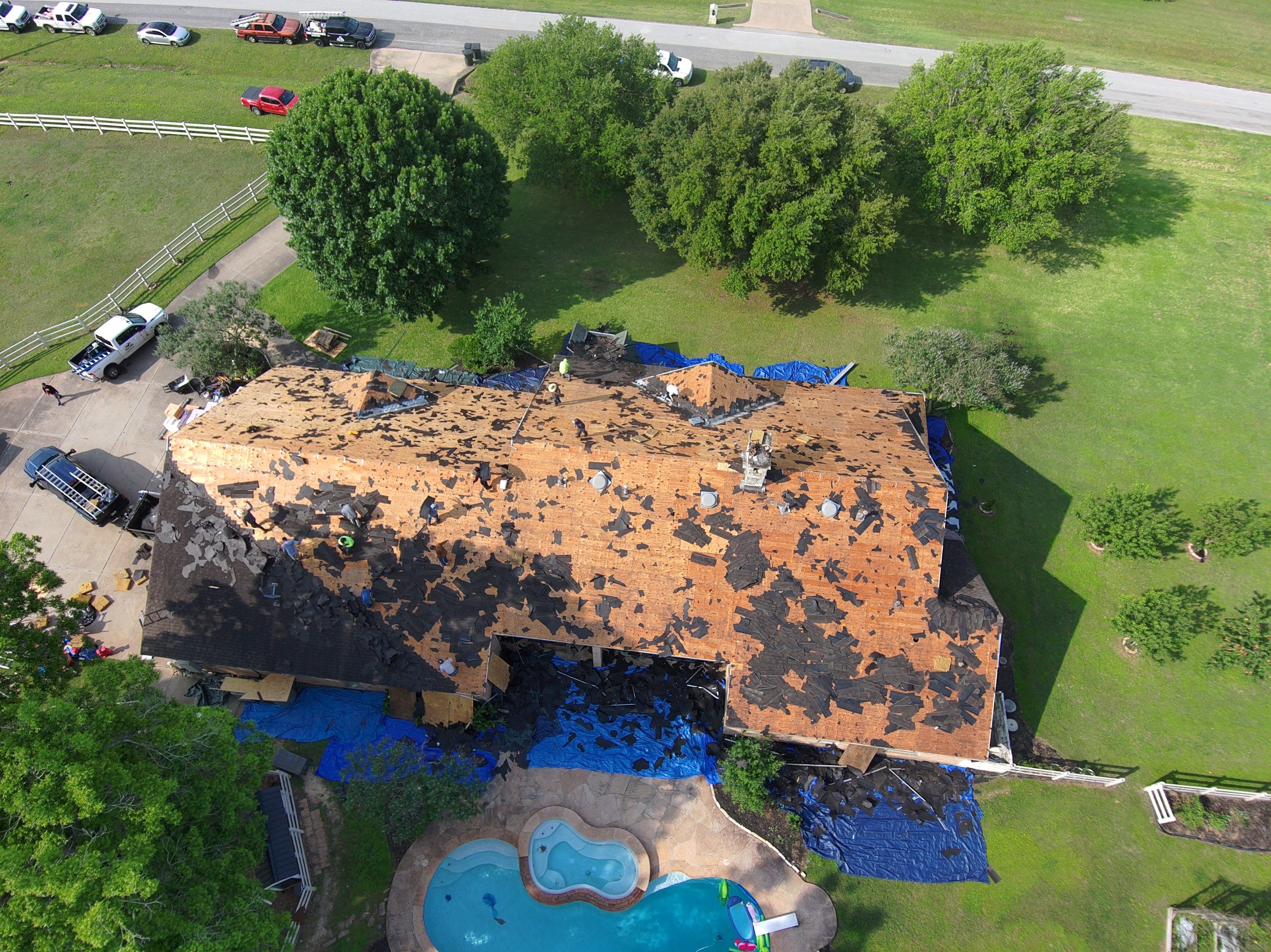 Residential Roofing Installation using Owen's Corning Duration (Lifetime) Shingles by Roof Repair Company