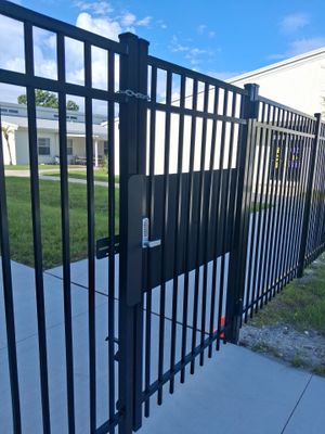 Commercial Fence Replacement and Security Perimeter Installation in Venice