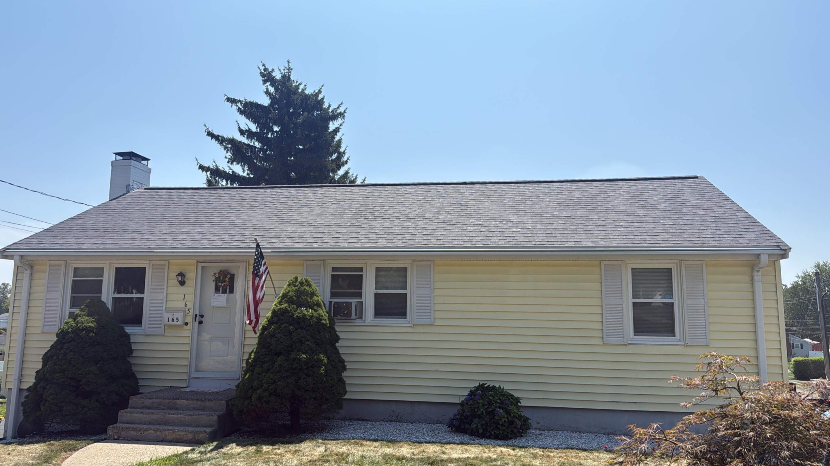 Full Roof Replacement in Newington, CT – Owens Corning Duration, Onyx Black by JOHNNYS PRO