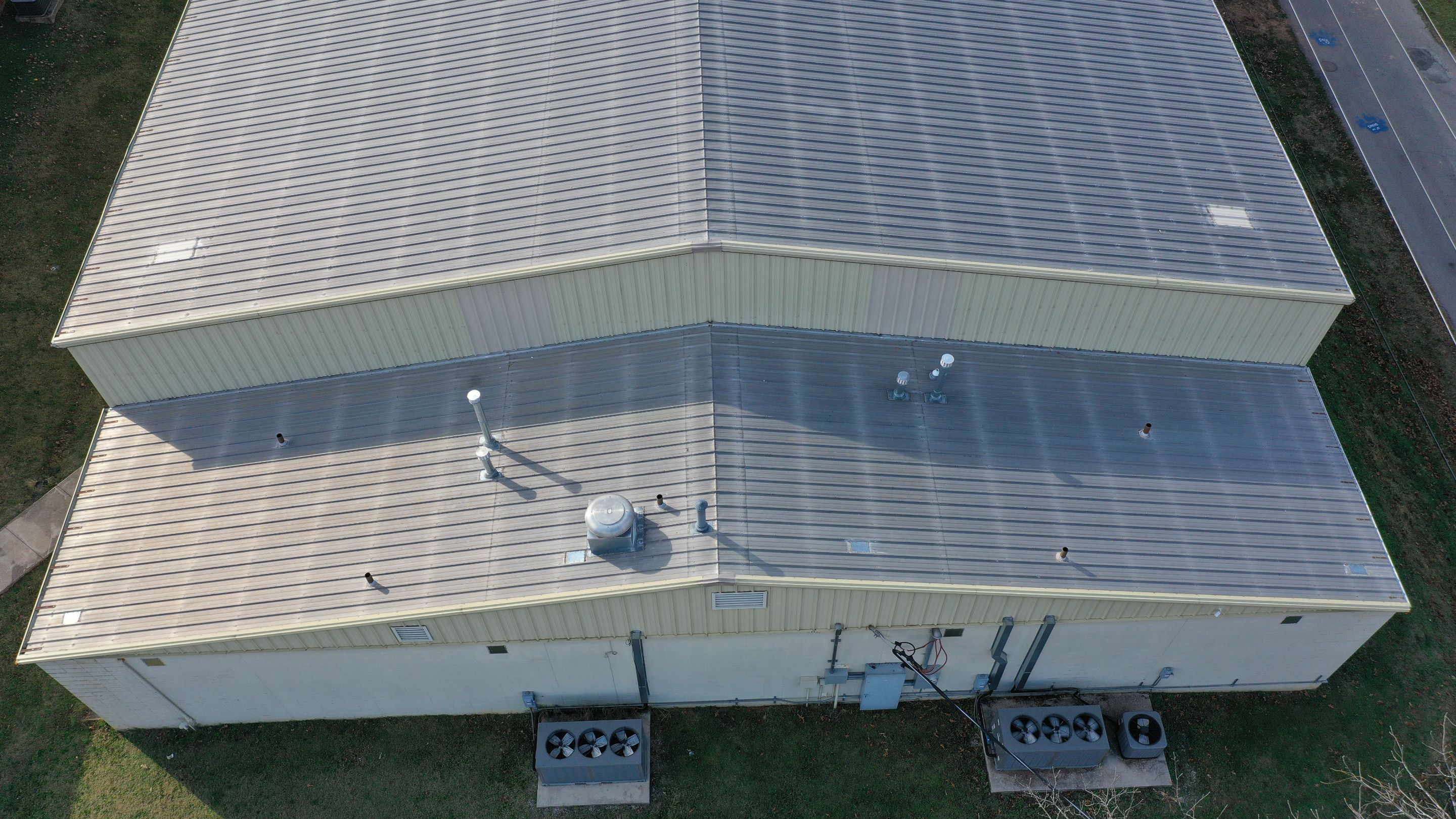 Mammoth Springs Gymnasium by Hostetler Roofing