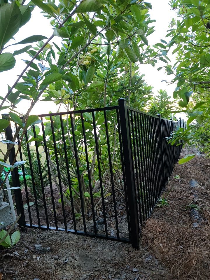 Black  4' Aluminum using Black 2 rail Aluminum by Hip Square Fence Inc.