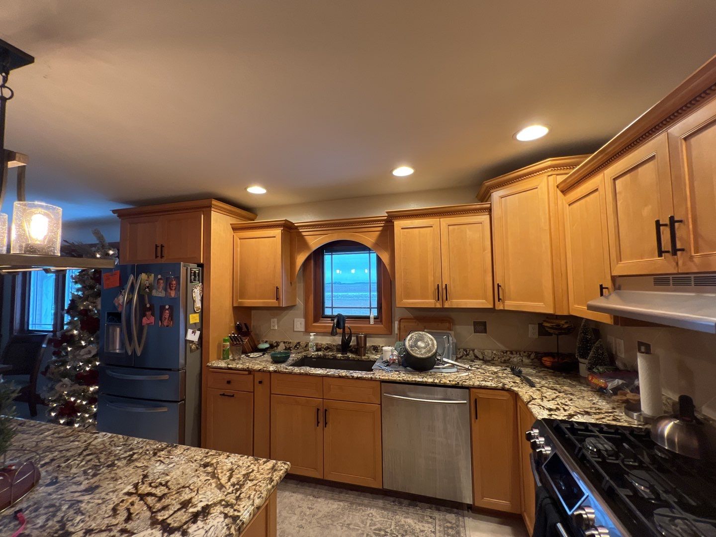 Built-ins and cabinets makeover using Sherwin Williams Paint by Cutting edge painting