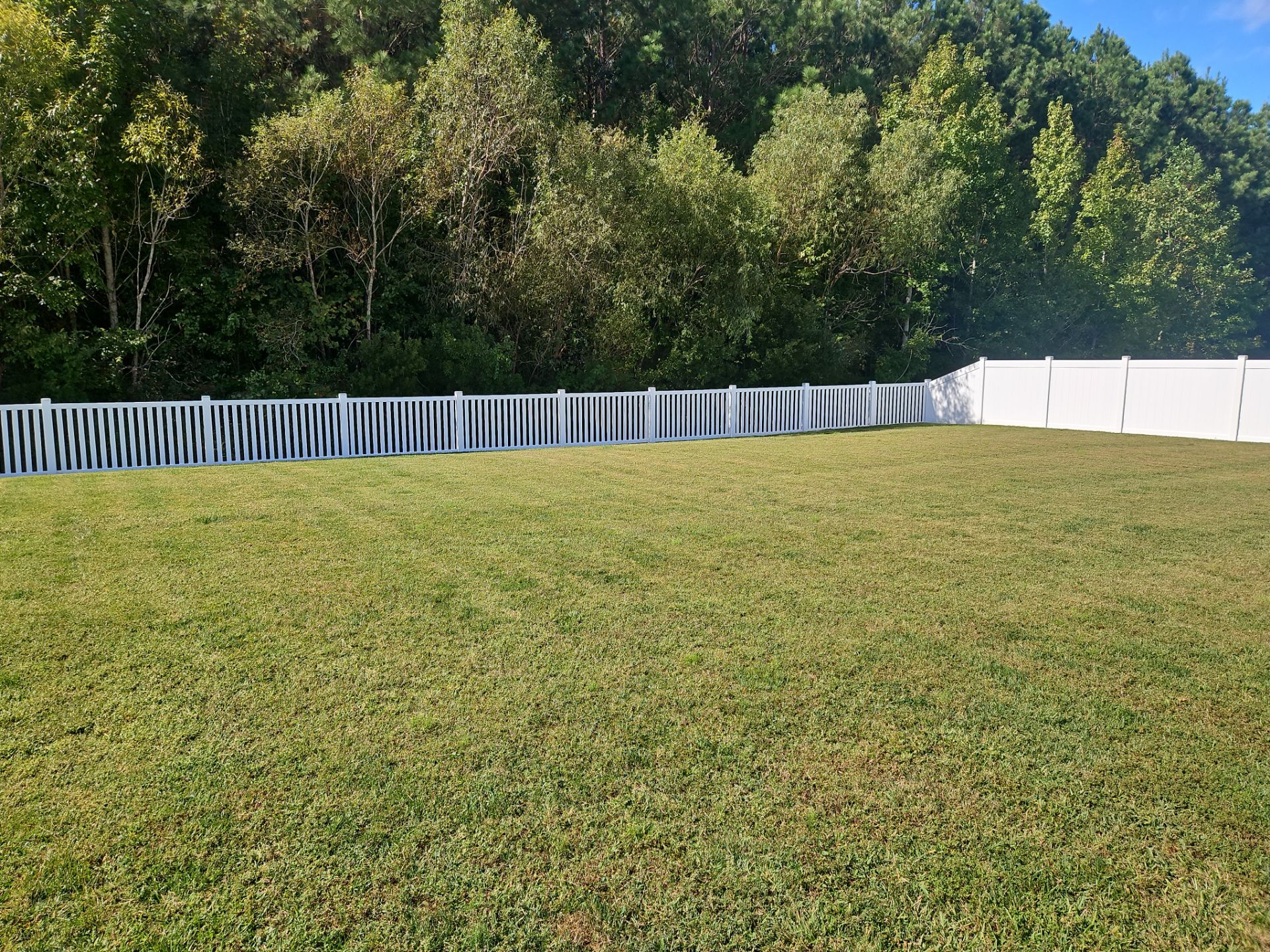 Clean Lines, Long Life by Tidewater Fence