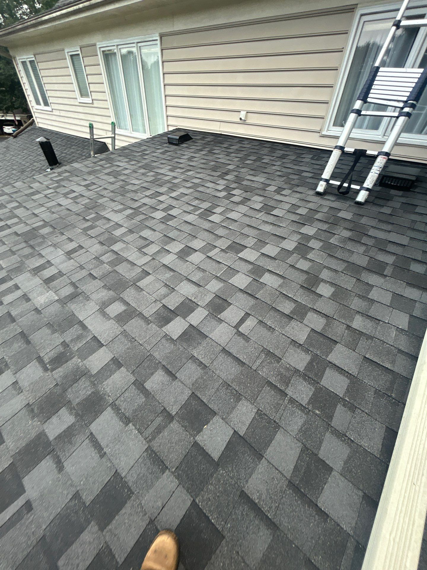 Great Falls : residential Roof with CertainTeed Landmark Pro in Max Def Moire Black  by RM Banning, Inc.