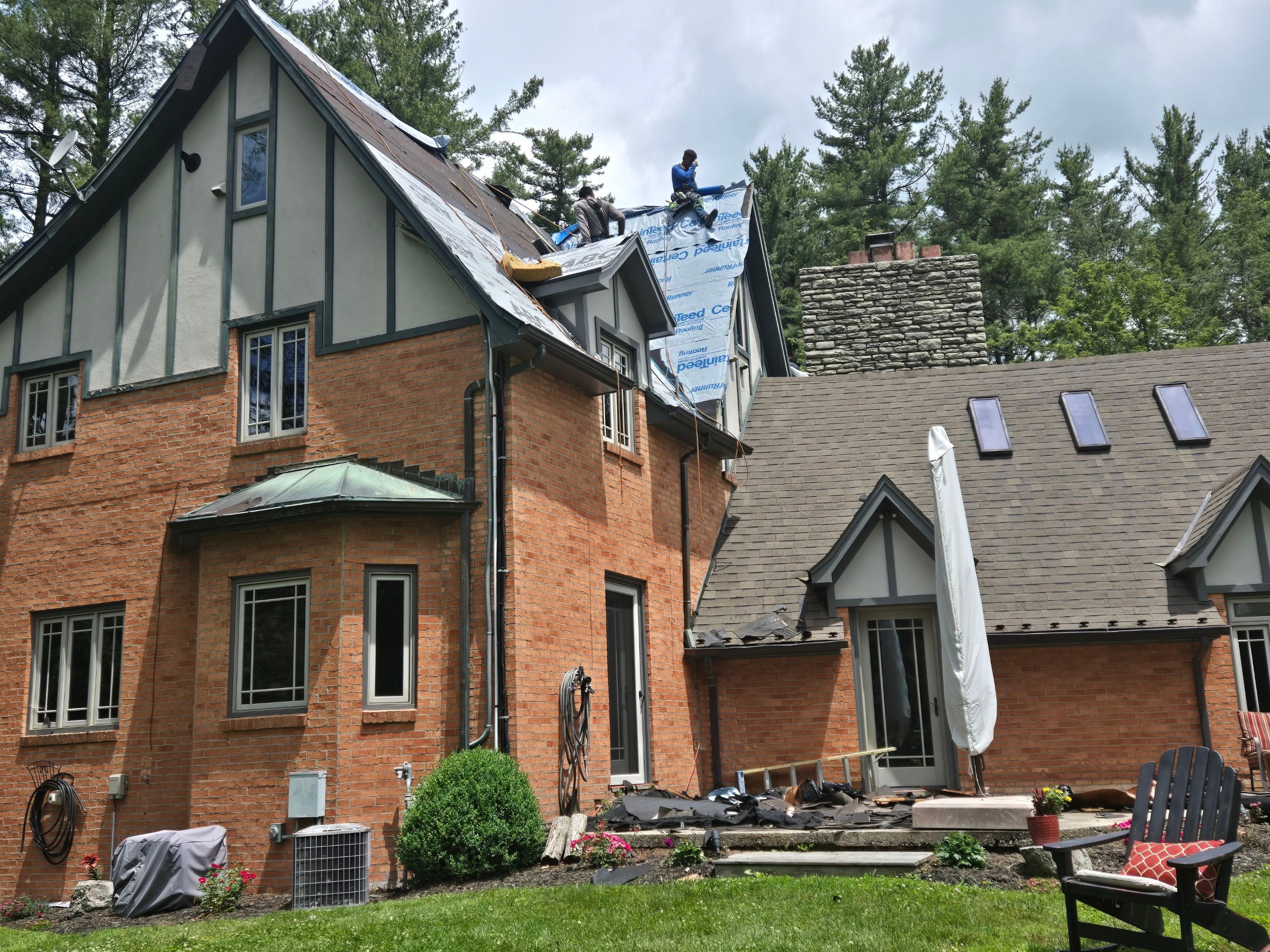 Cameron Residence by Omnia Roofing