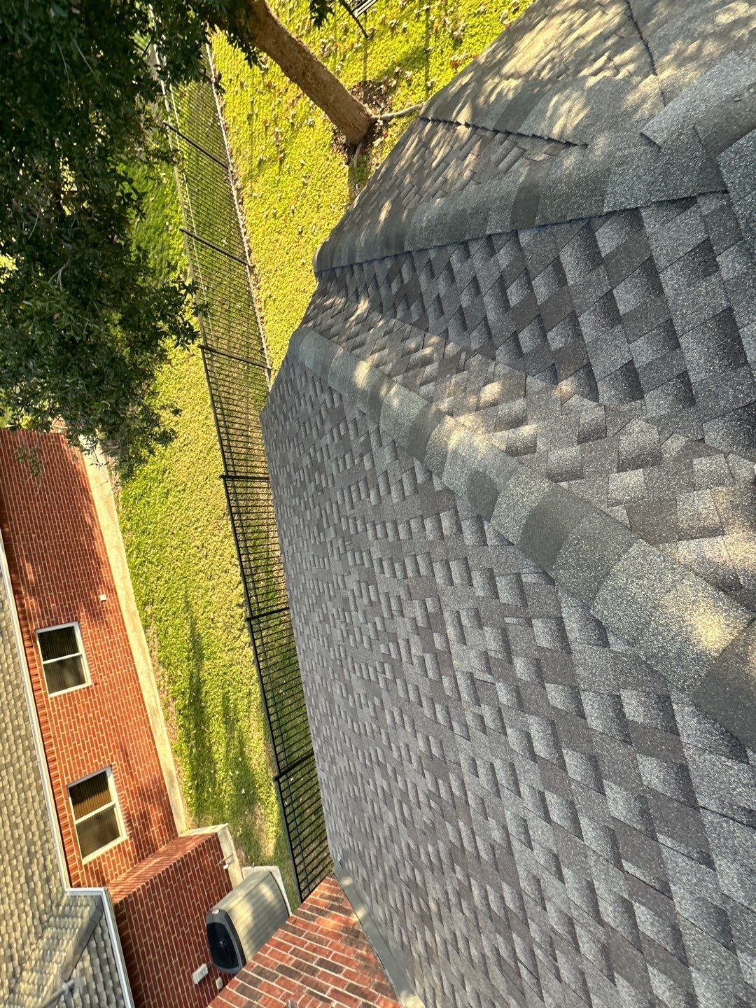 GAF HDZ - Weathered Wood by Elite Roofing LLC