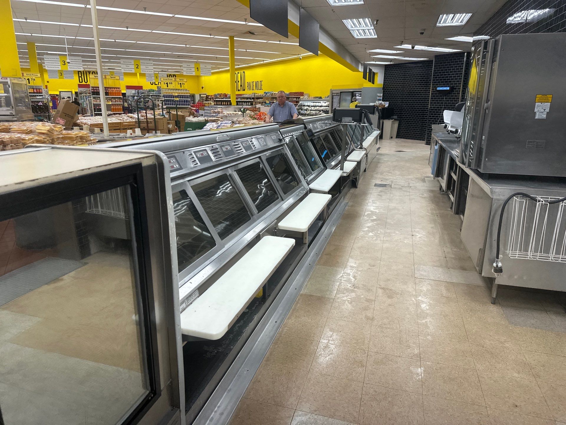 Fresco y Más Food Prep Area by Seamless Surfaces