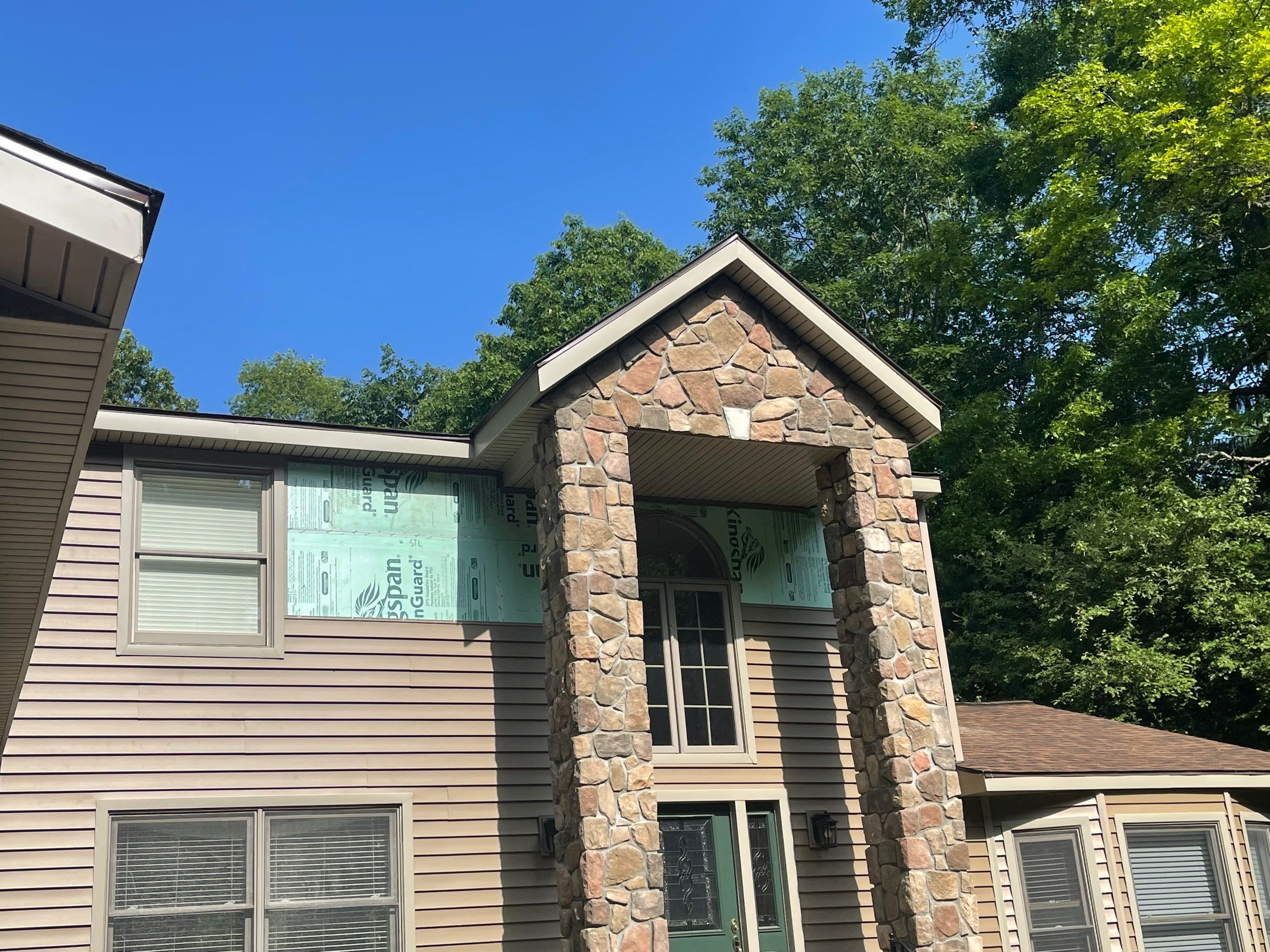 Roof Replacement using CertainTeed Landmark by 180 Contractors