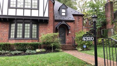 4320 Woodberry St, University Pa, MD 20782-1173