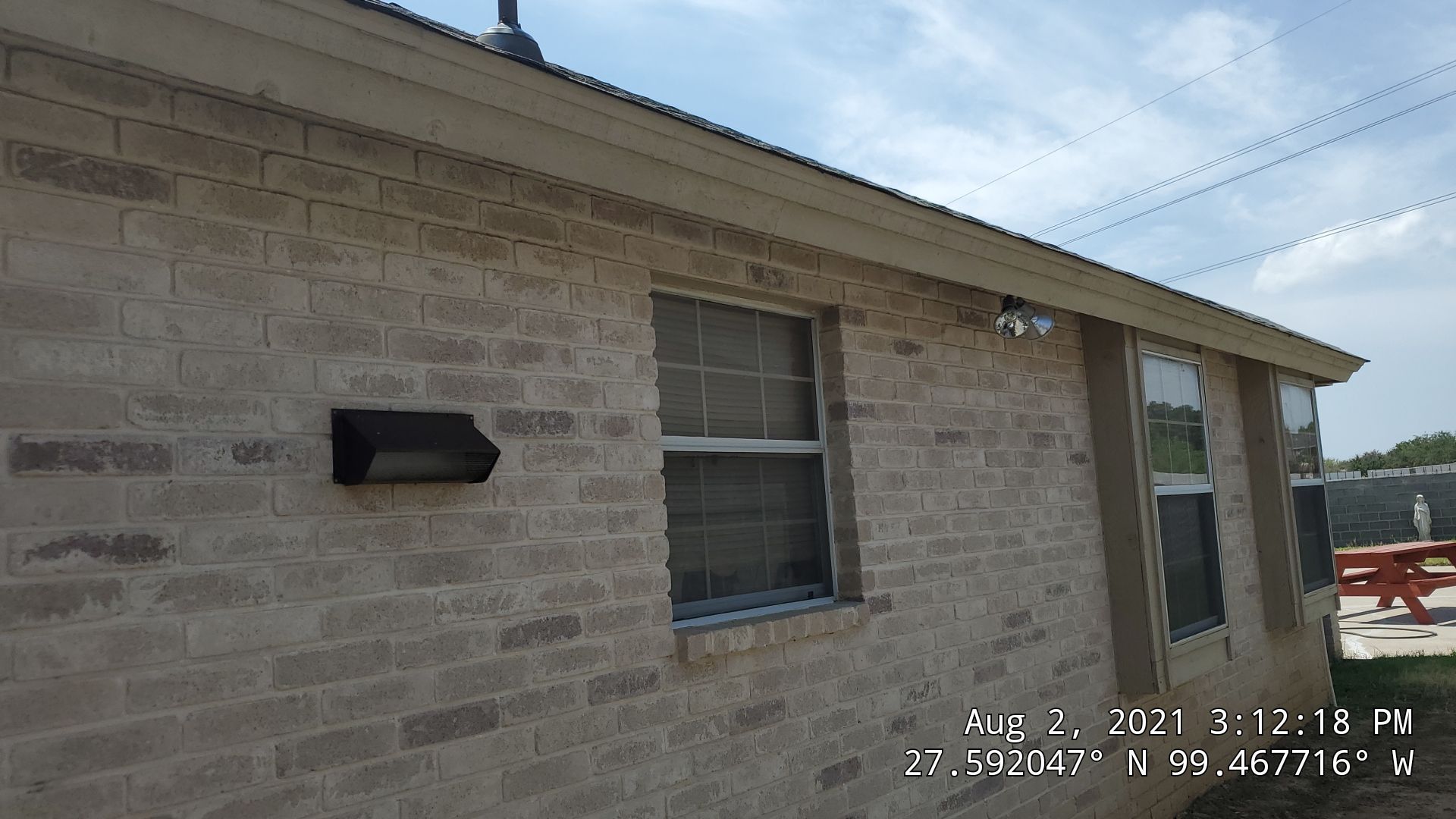 Residential Roofing Installation using Owens Corning - Oakridge by JM Flores Roofing & Construction, Inc