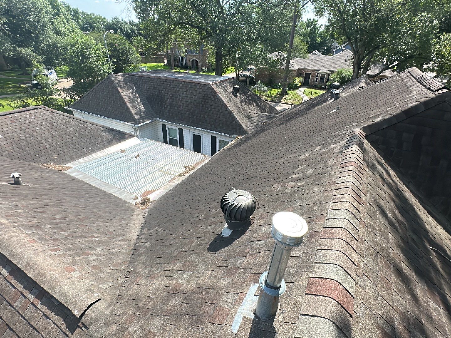 Residential Roofing Installation using Owen's Corning Duration (Lifetime) Shingles by Roof Repair Company