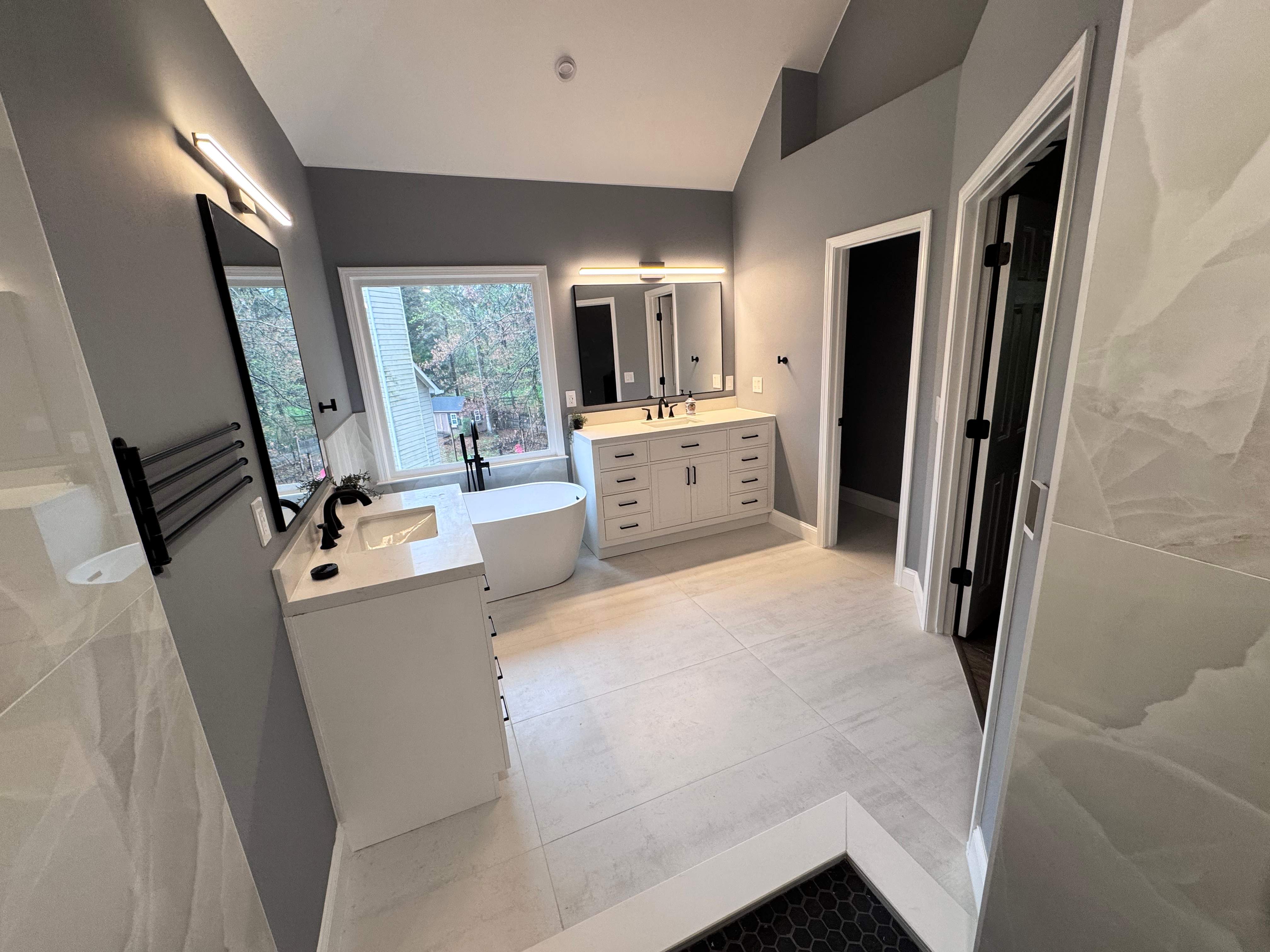 Master bathroom renovation by Prudencio