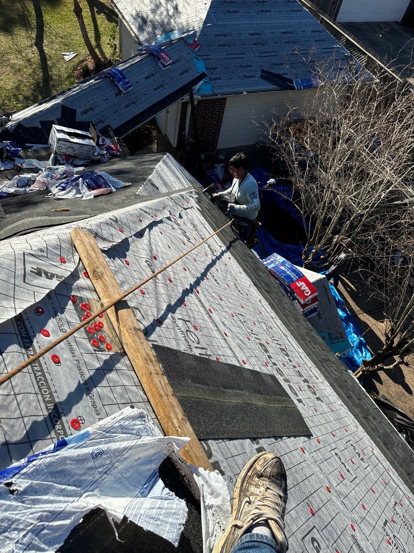 Roof Replacement in The Forest of Friendswood, Friendswood TX by Roof Repair Company