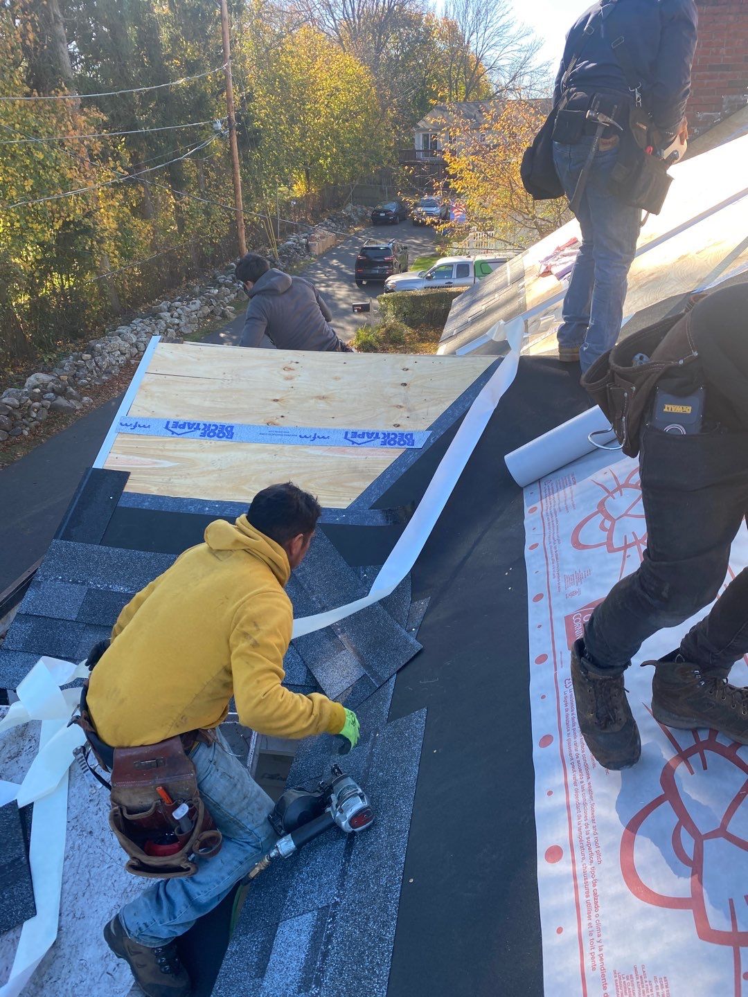 Residential Roofing Installation using Owens Corning TruDefinition by A Plus Exterior