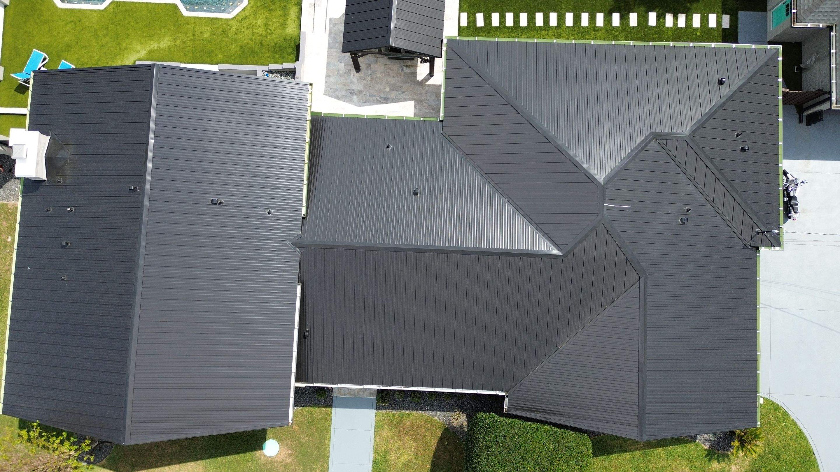 Residential Metal roof  by Gold Key Roofing