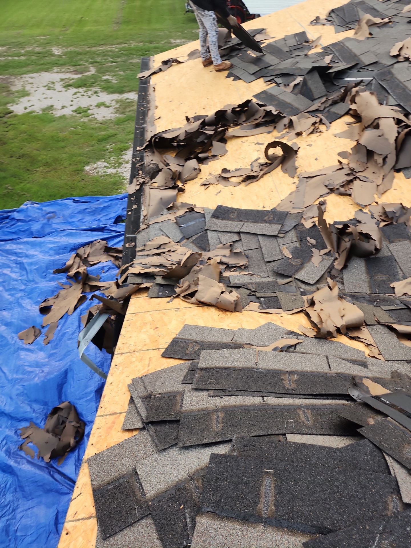 Residential Roofing Installation using Owen's Corning Duration (Lifetime) Shingles by Roof Repair Company