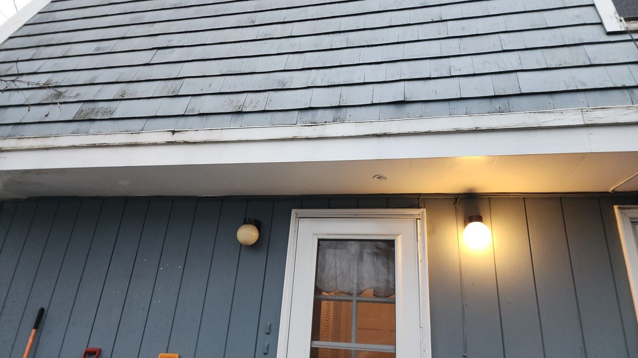 Vinyl siding project by UBrothers Construction