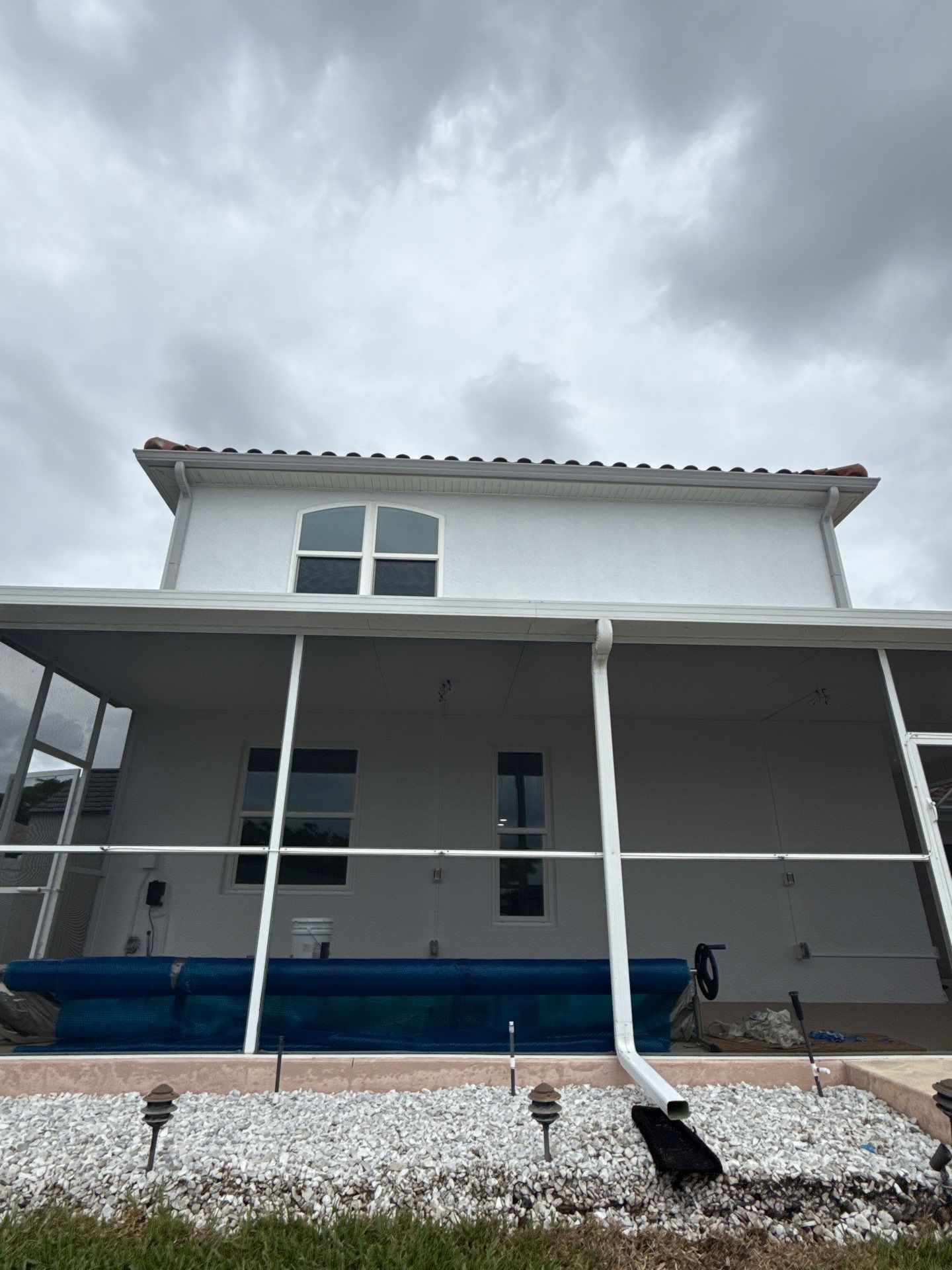 7 inch seamless gutters using Seamless Aluminum Gutters in Fort Myers, FL by Gutter Professors
