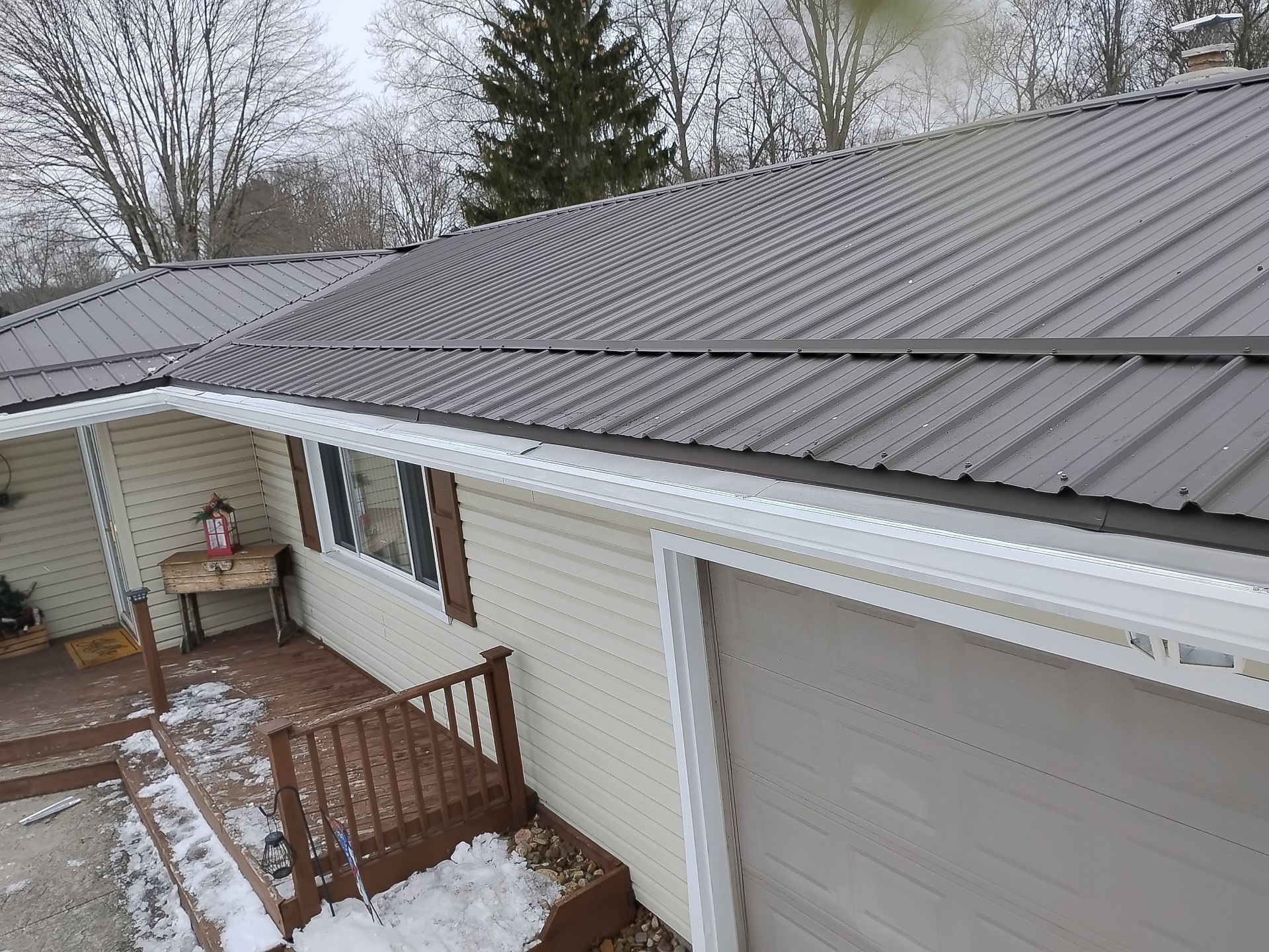 5 Star Metal Crinkle Finish in Charcoal & 5" Gutters by Pally Roofing