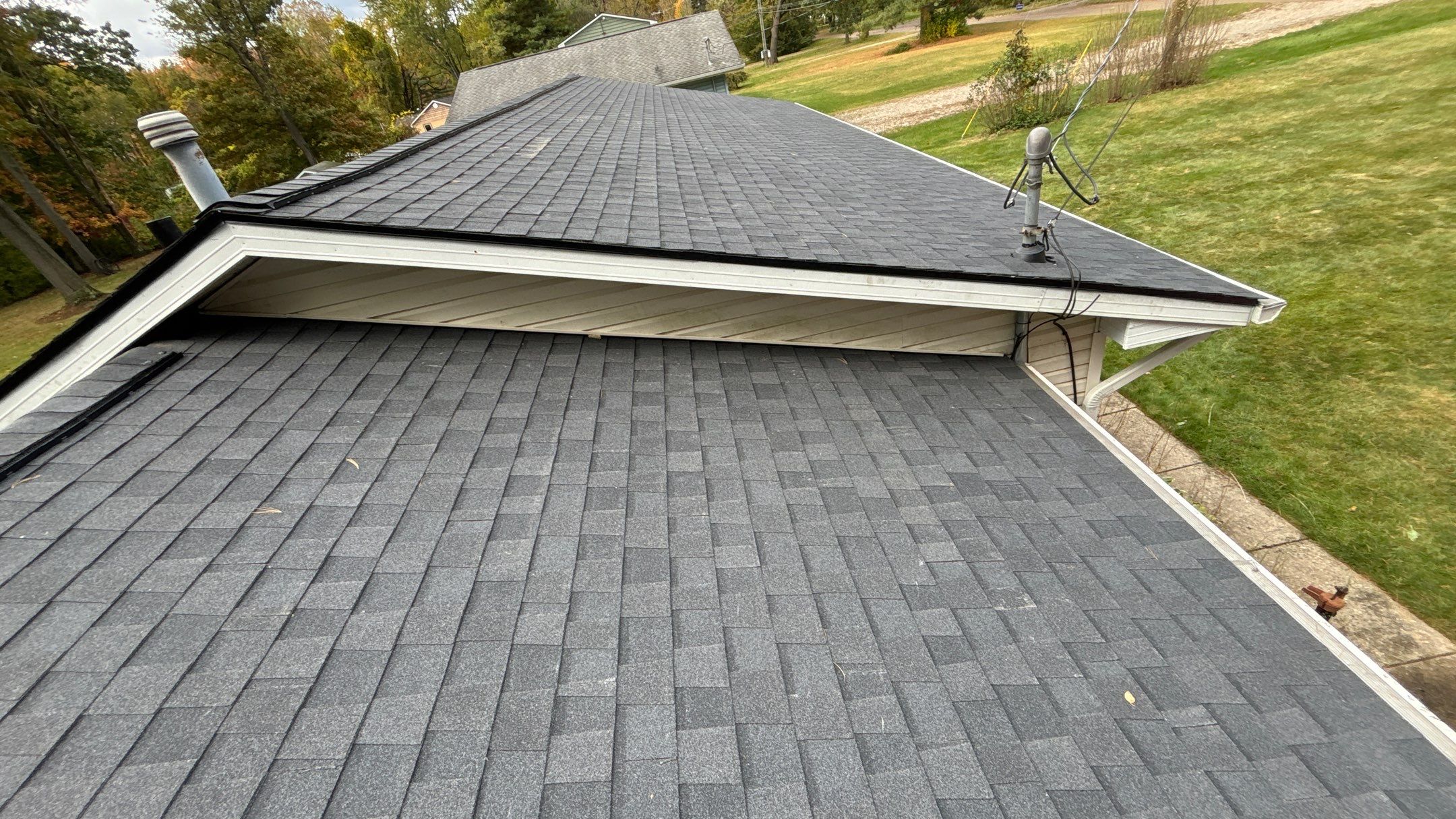 Roof Replacement using CertainTeed Landmark by 180 Contractors