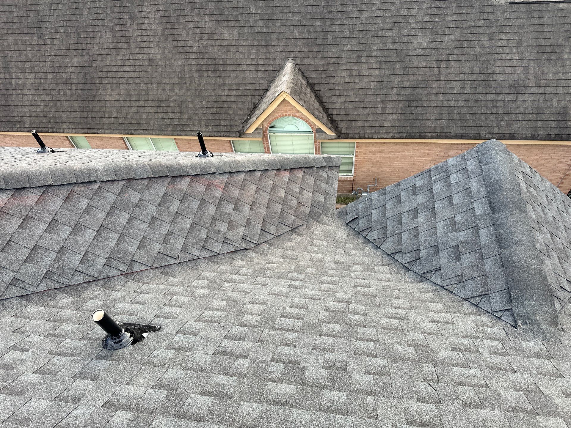 GAF HDZ CHARCOAL W/ PREMIUM RIDGE Z by Motion Roofing