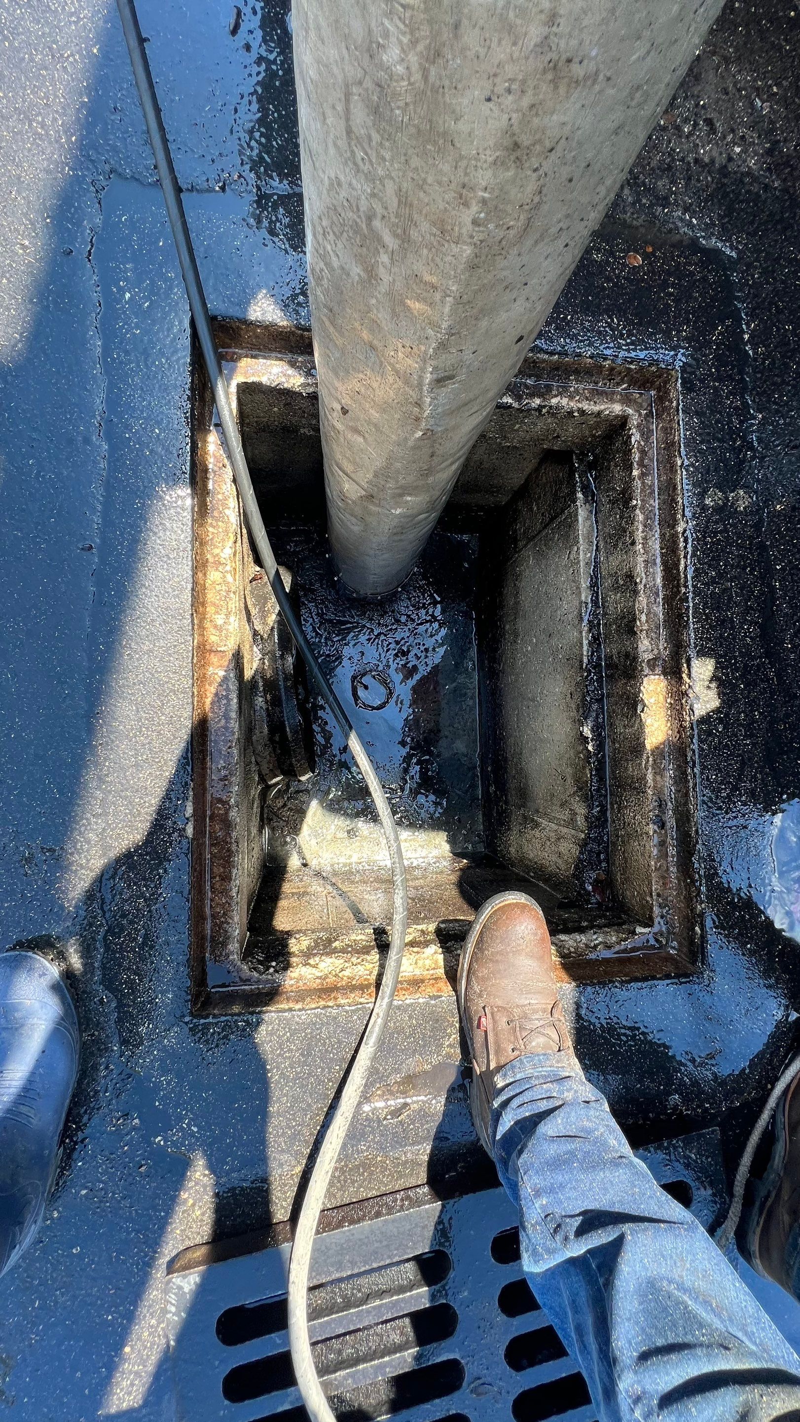 Apartment Complex Storm Water System Cleaning and Maintenance by APS Power & Water