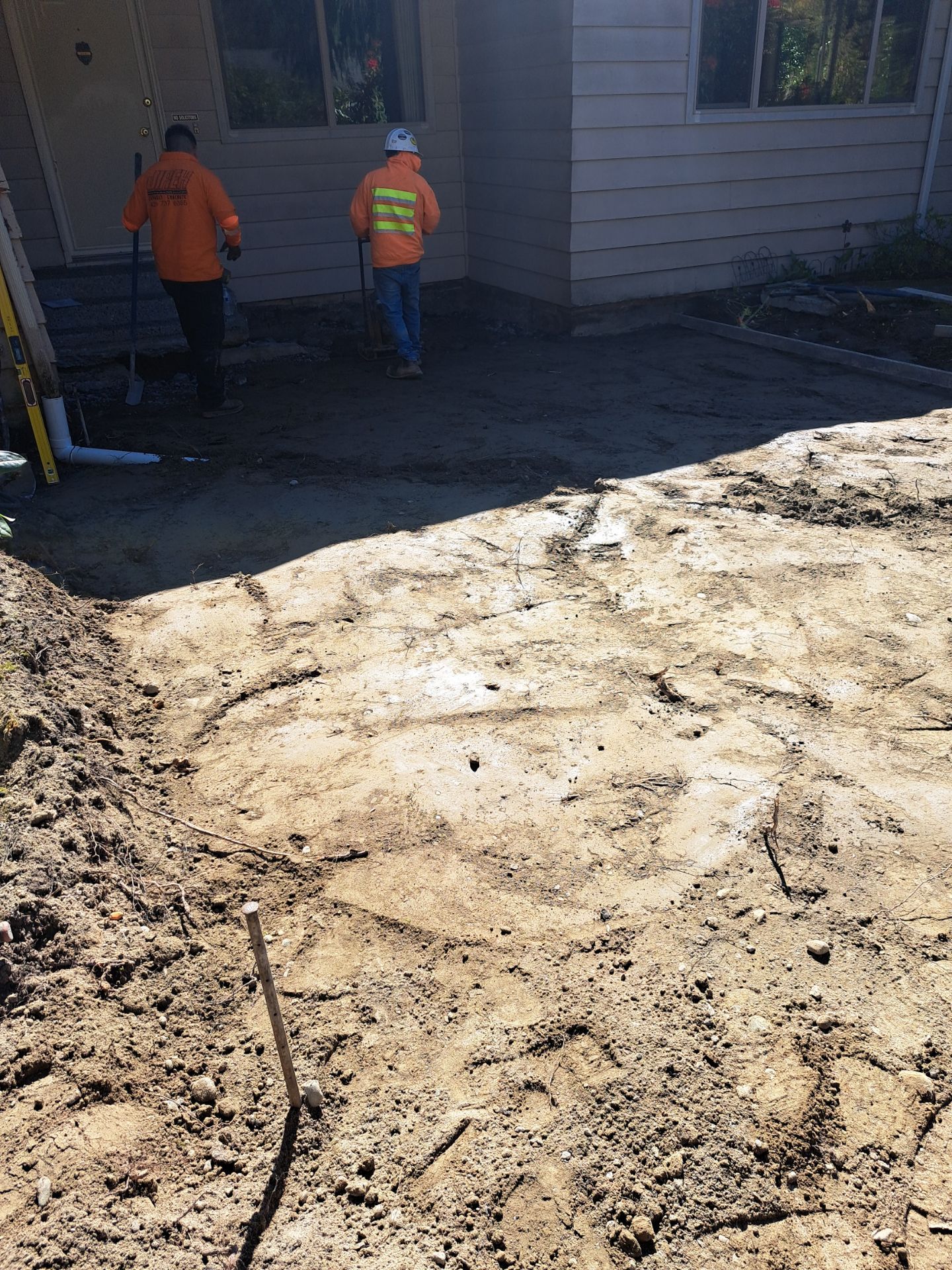 Modern Entry Fence by Jireh Asphalt & Concrete Inc 