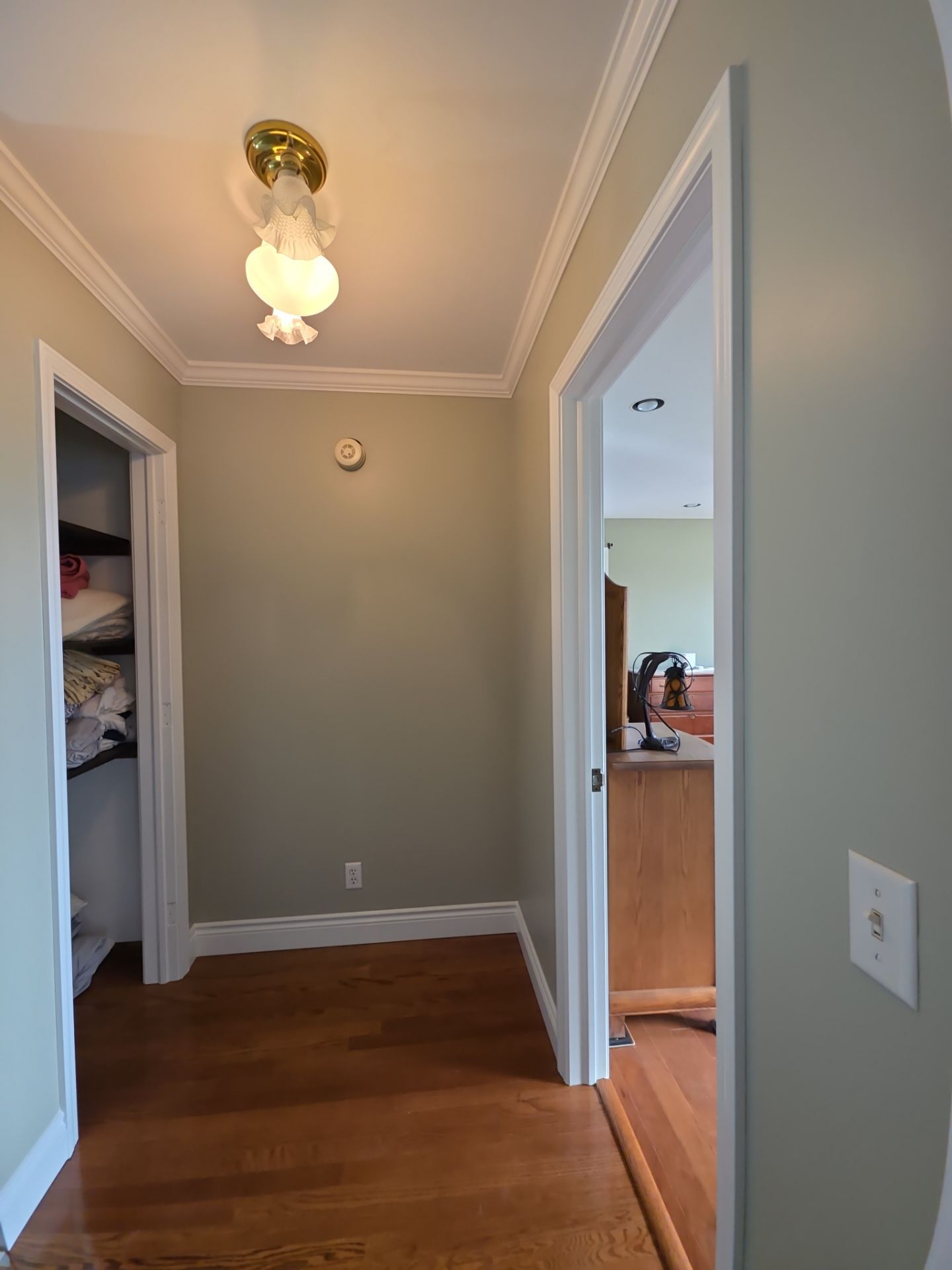 Interior Repaint & Trim Refinishing – Spring Lake, Michigan by Gordon Painting