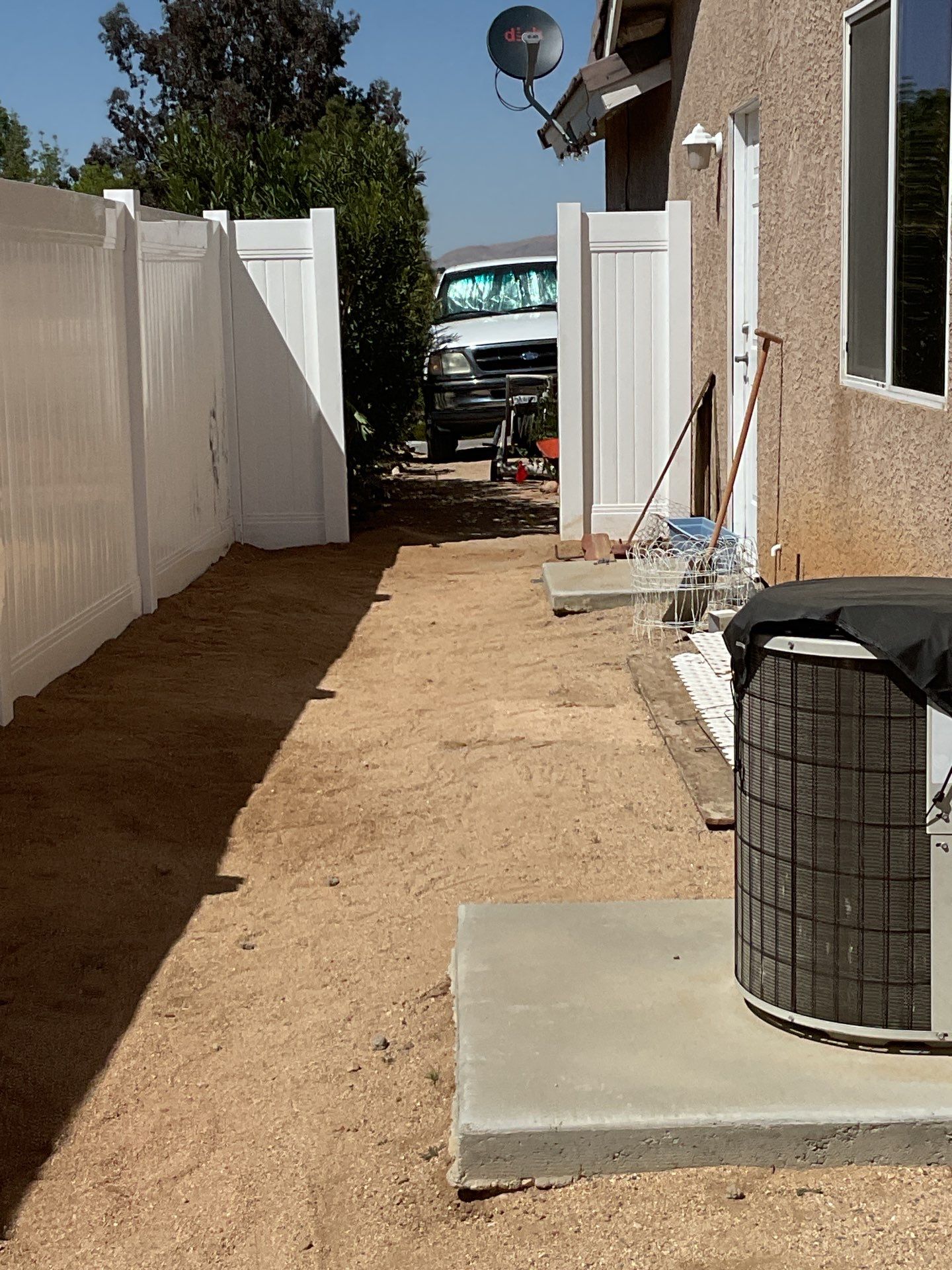 Fence Installation using Vinyl by Fence Guys Inc. 