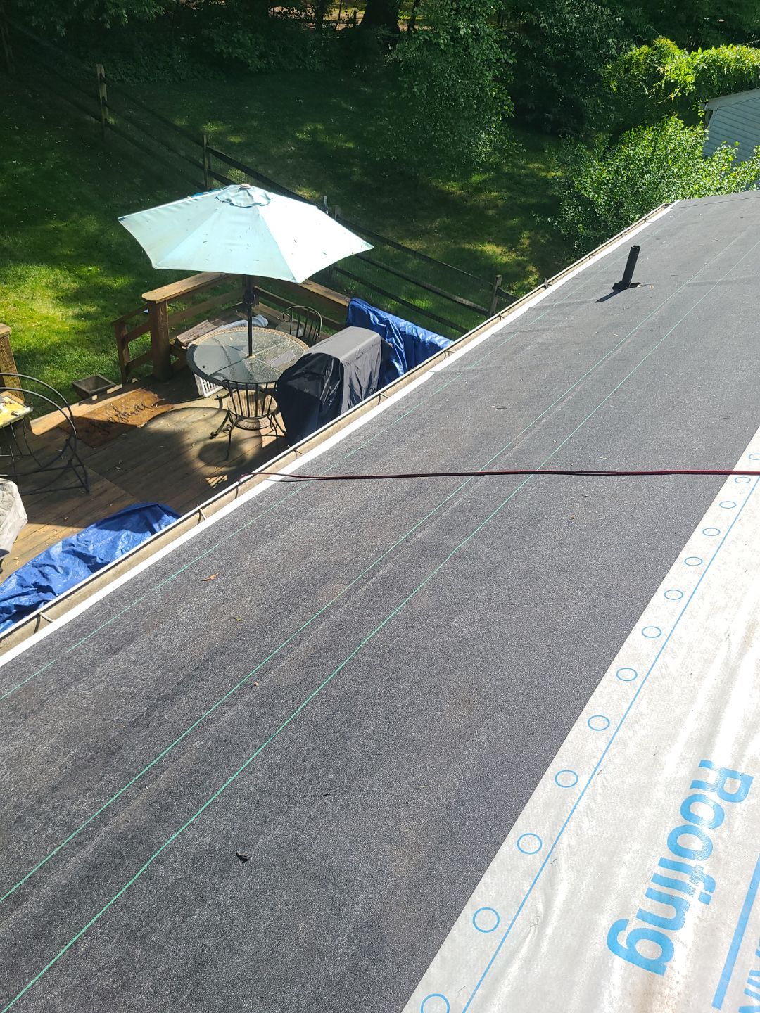 Burke: CertainTeed Landmark Designer Shingles in Moire Black by RM Banning, Inc.