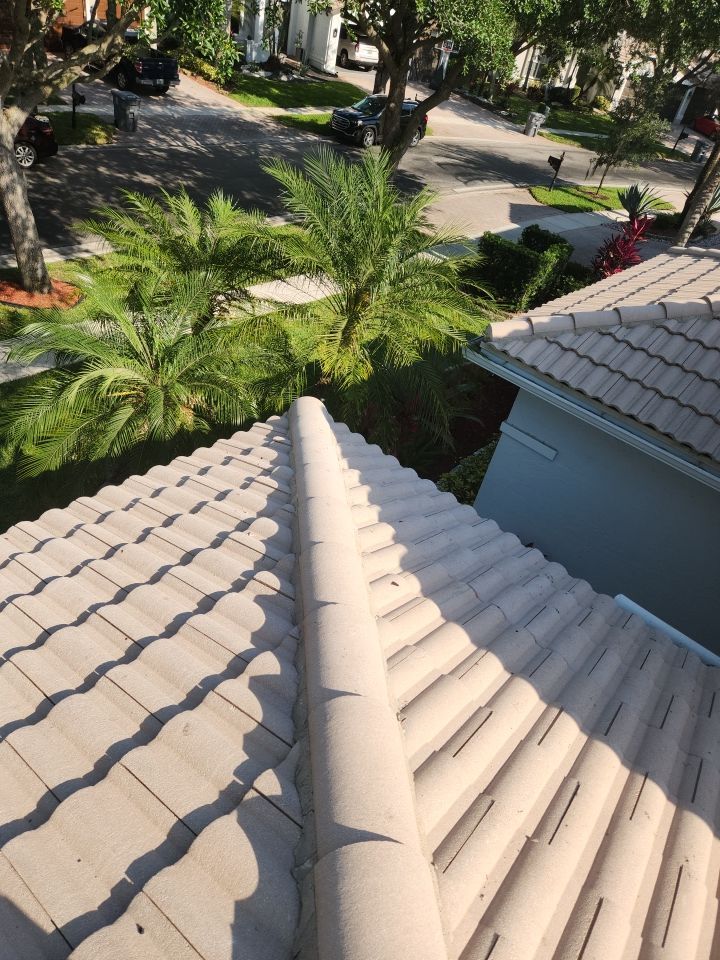 Tile Roof Repair in Boca Raton β Professional, Timely, and Reliable Service by Aastro Roofing