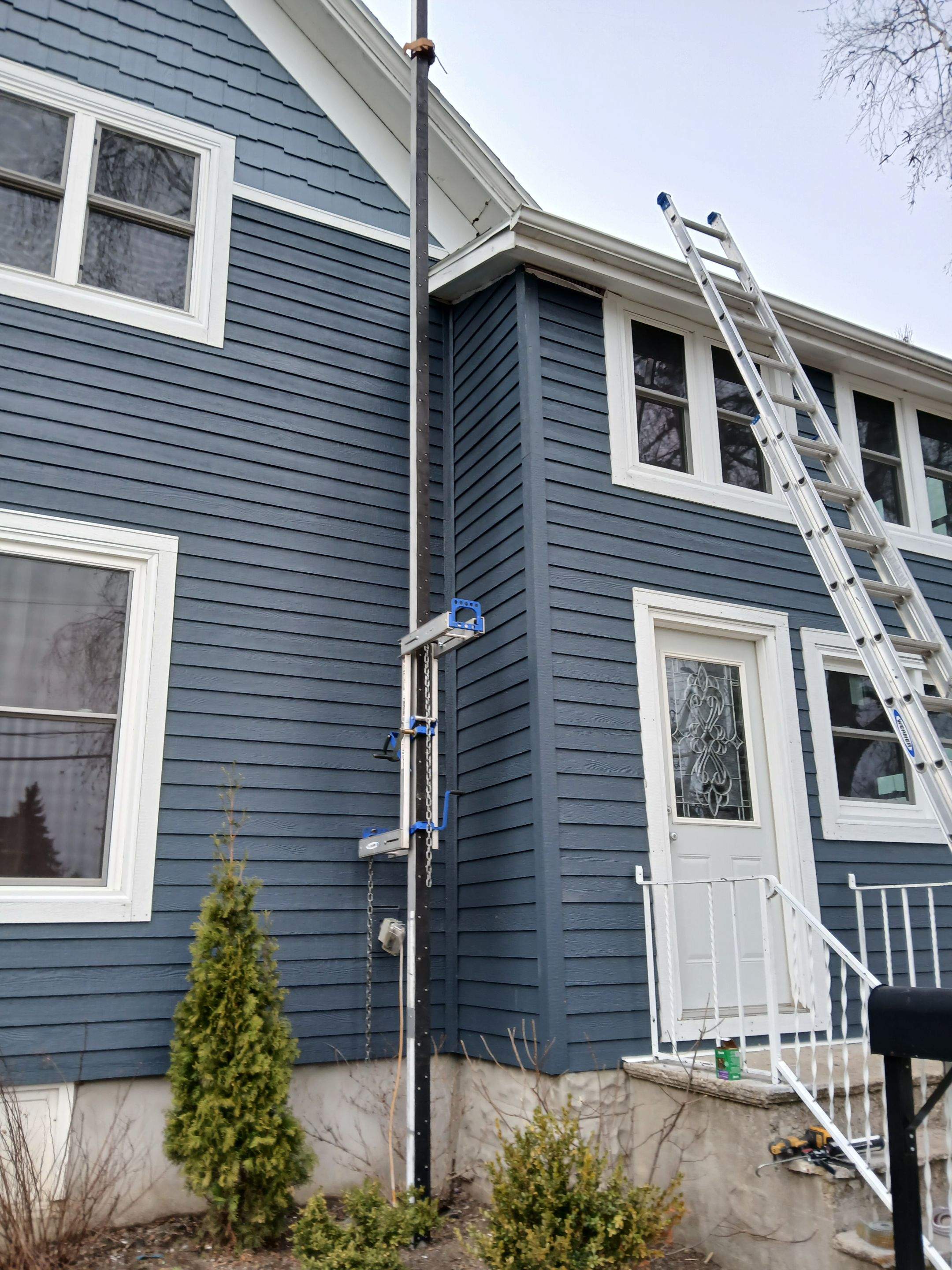TAMMY'S DREAM HOME FIX UP!  by Gellings Roofing & Siding