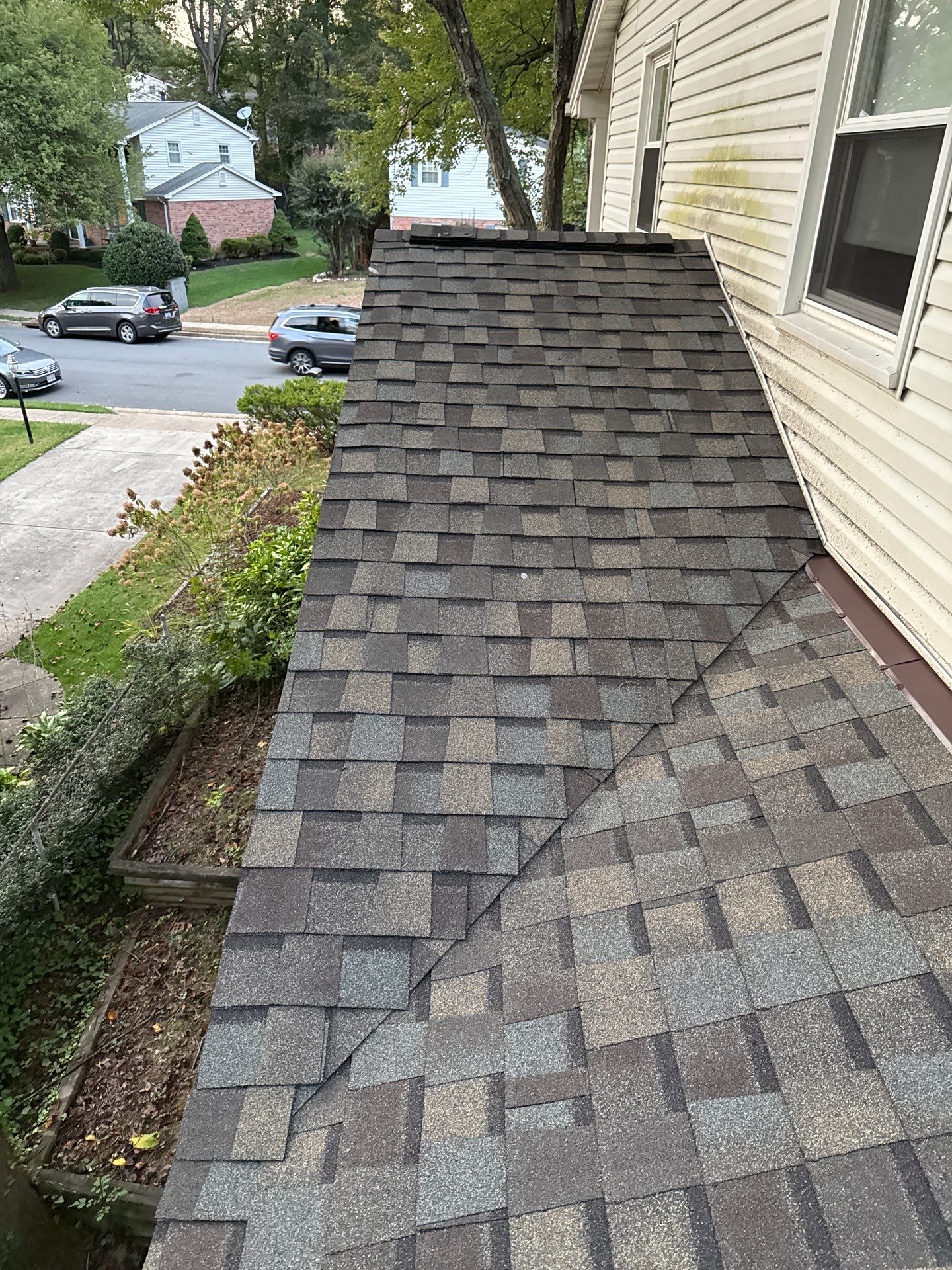 Springfield : Residential Roof Replacement with CertainTeed Landmark Pro in Max Weathered Wood  by RM Banning, Inc.